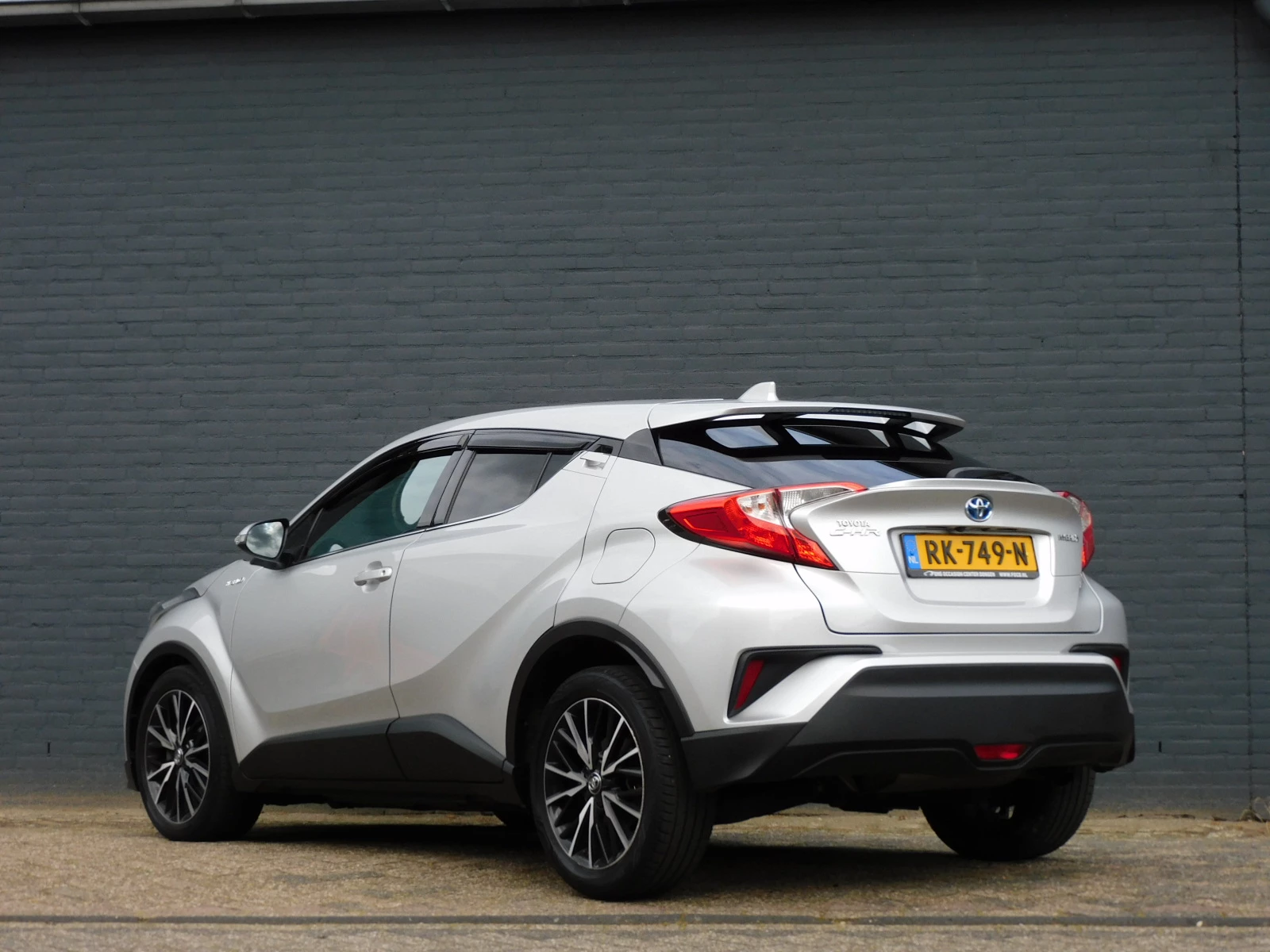 Hoofdafbeelding Toyota C-HR