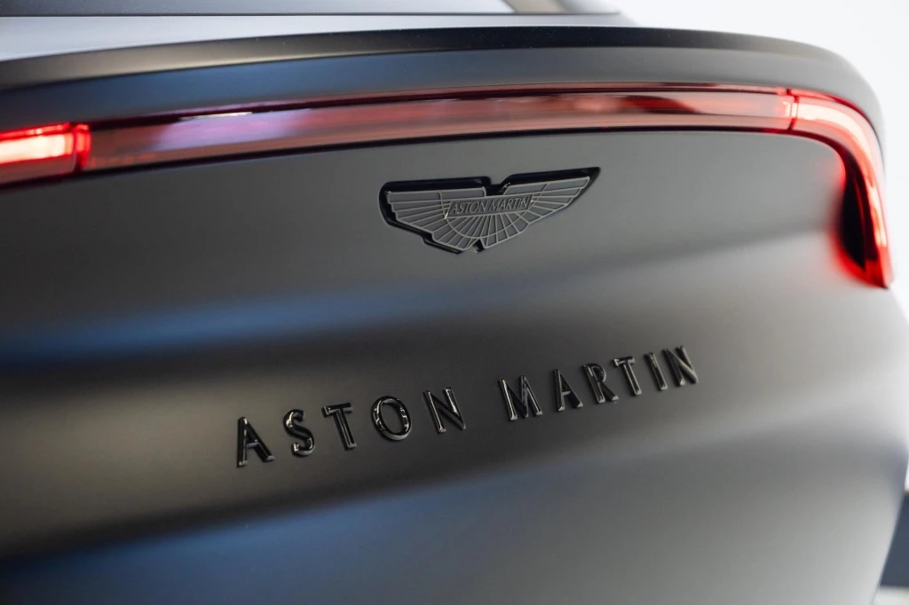 Hoofdafbeelding Aston Martin DBX