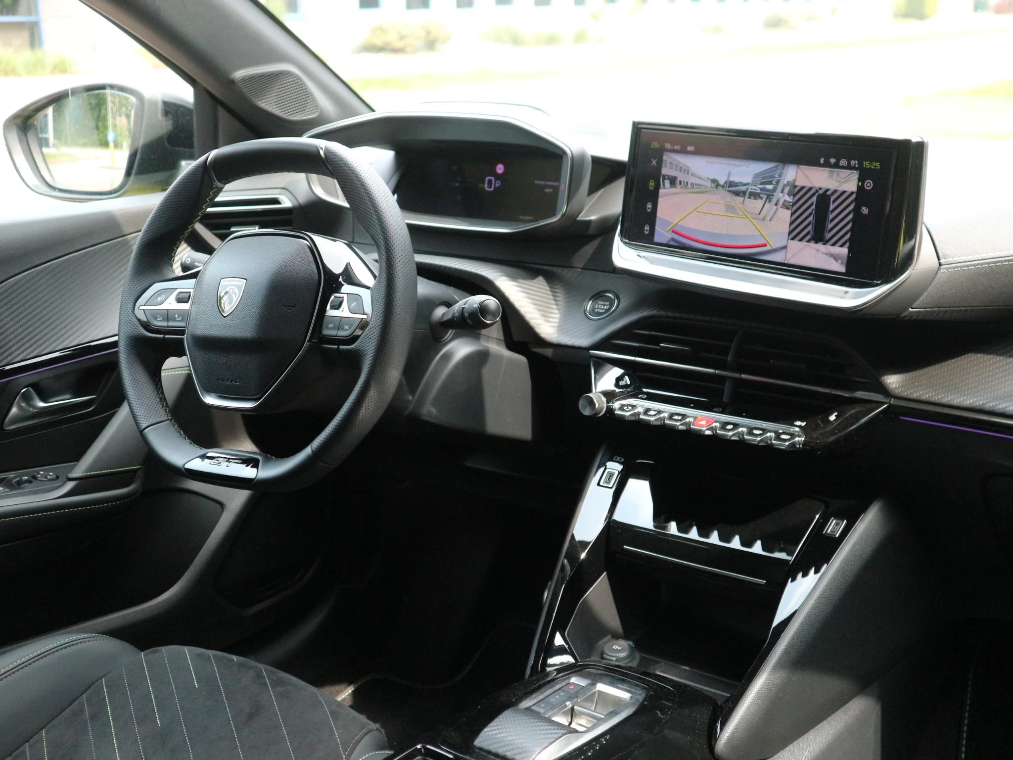 Hoofdafbeelding Peugeot e-208
