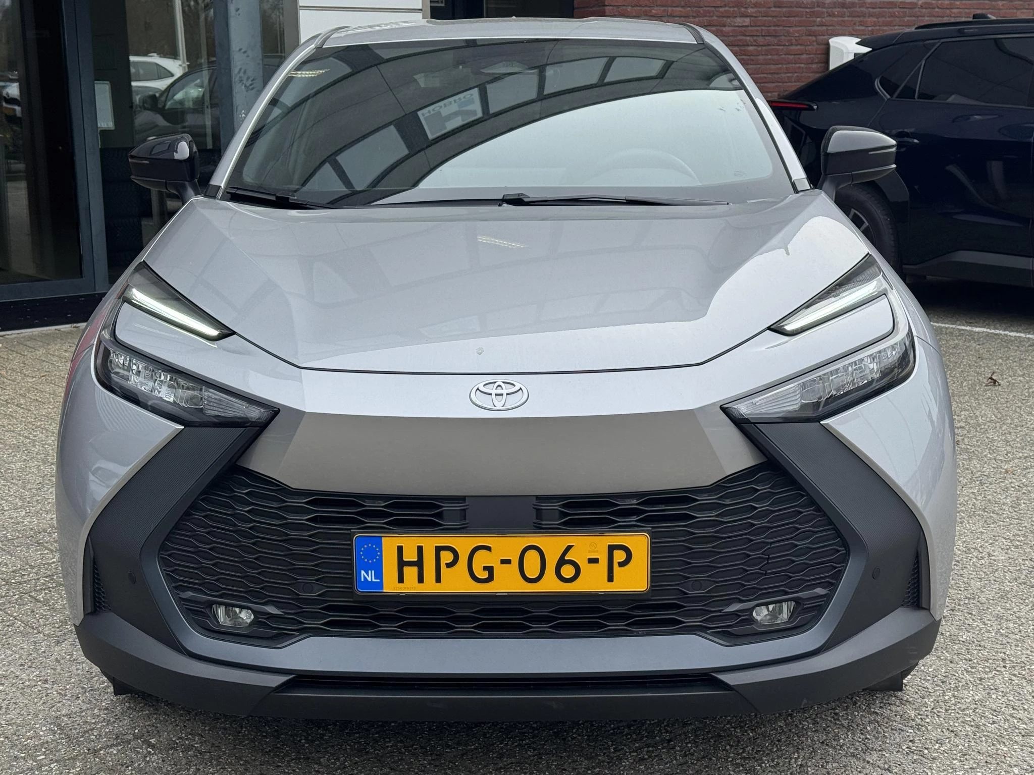 Hoofdafbeelding Toyota C-HR