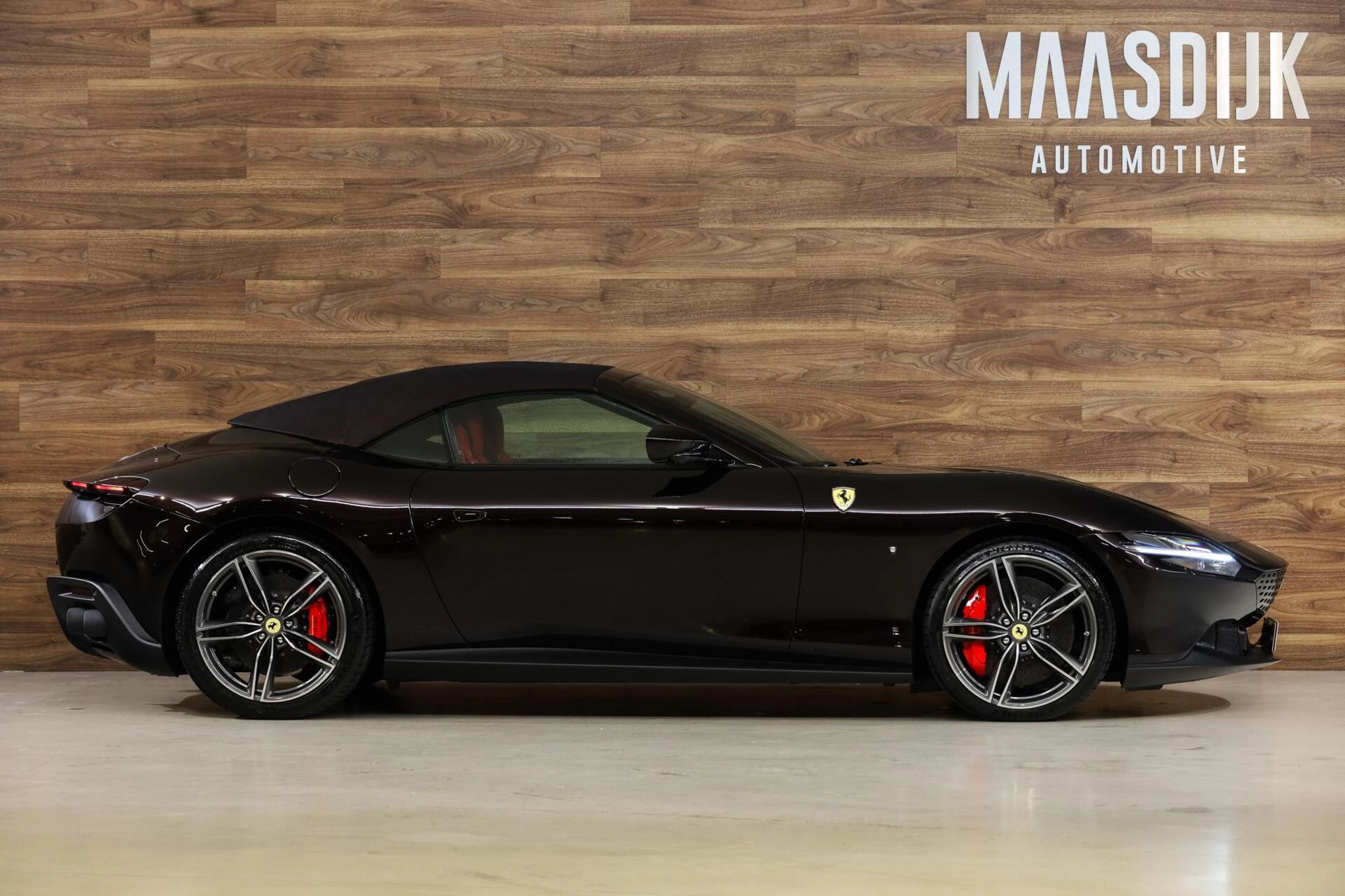 Hoofdafbeelding Ferrari Roma