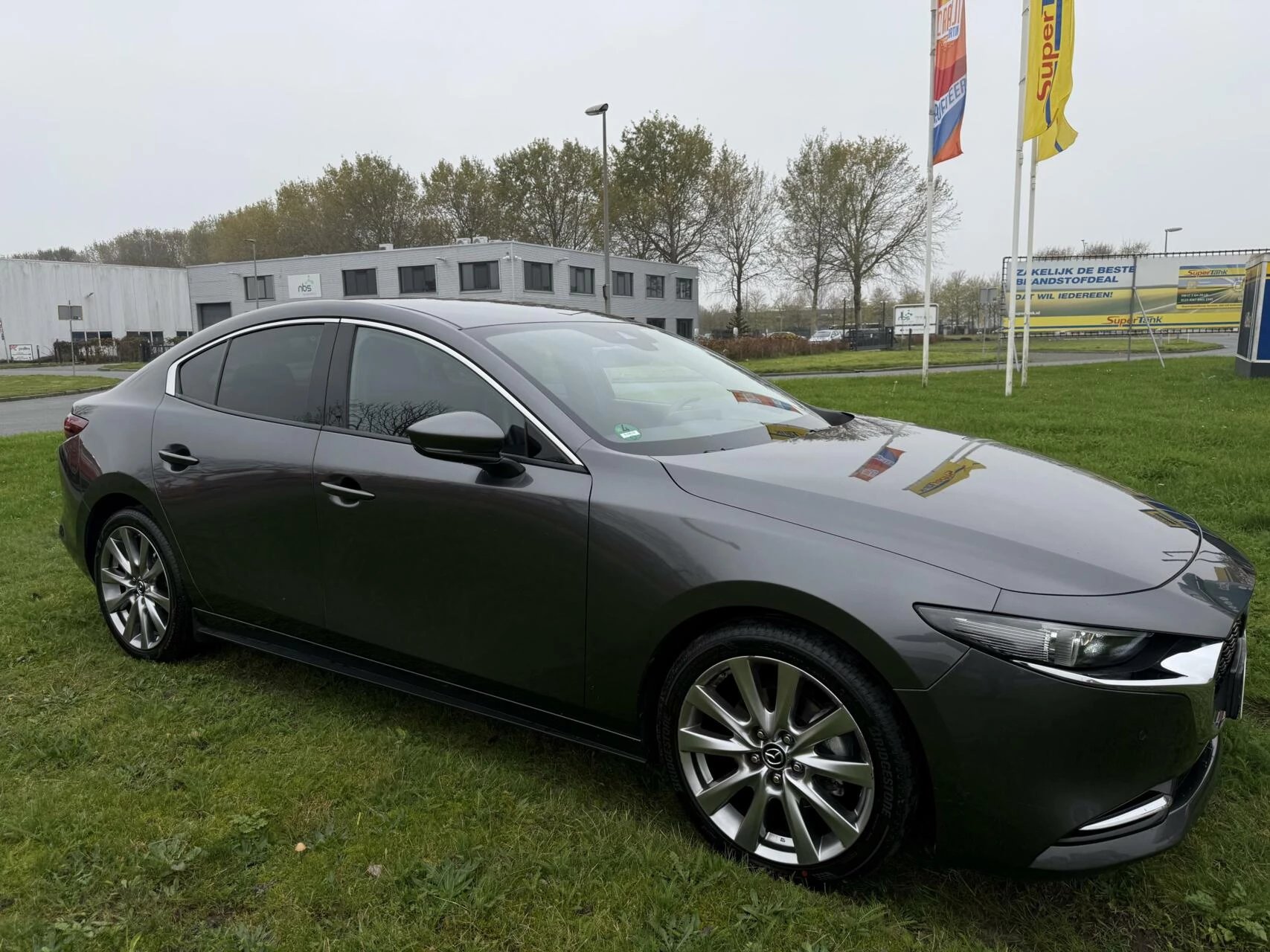 Hoofdafbeelding Mazda 3