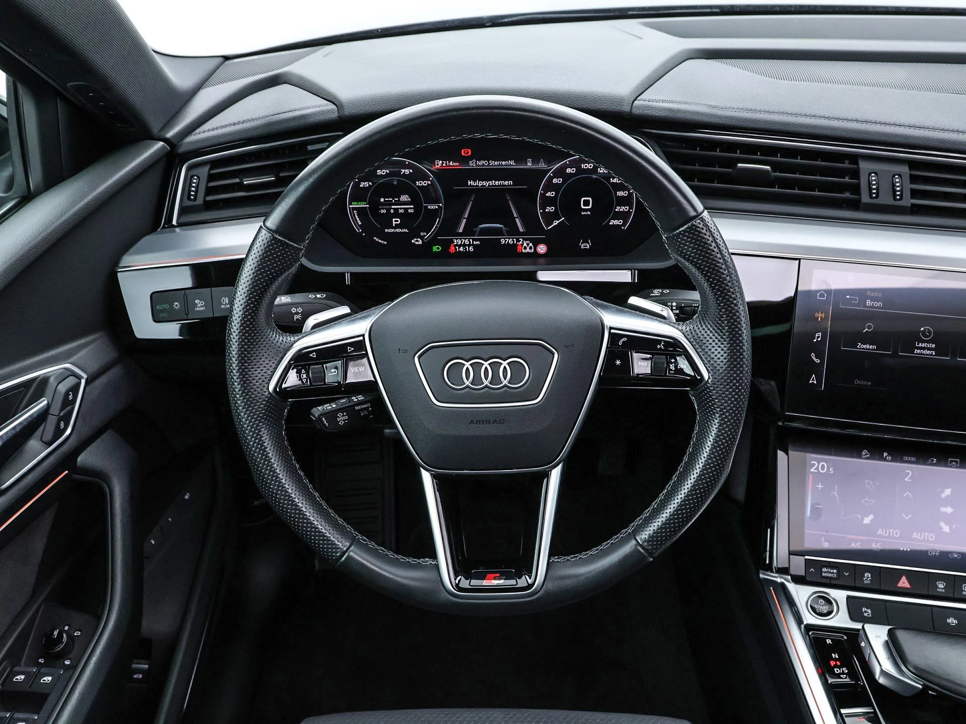 Hoofdafbeelding Audi e-tron