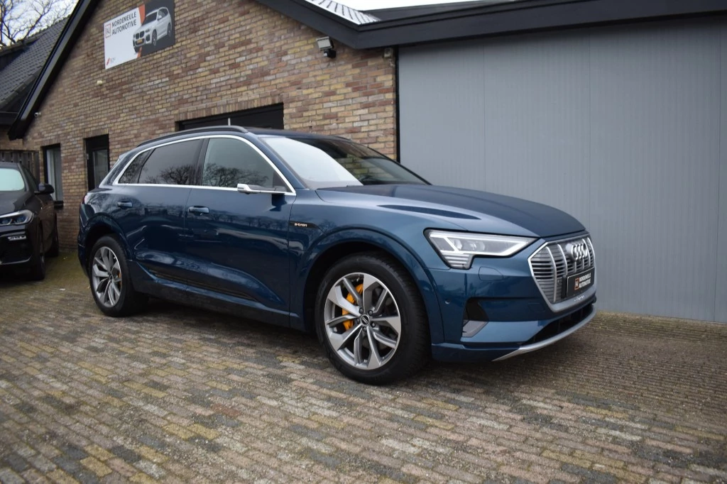 Hoofdafbeelding Audi e-tron