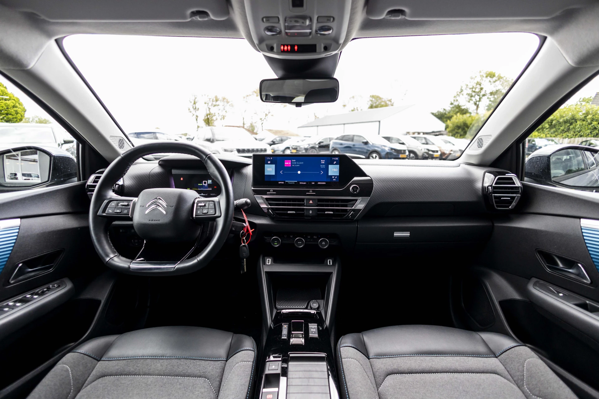 Hoofdafbeelding Citroën ë-C4