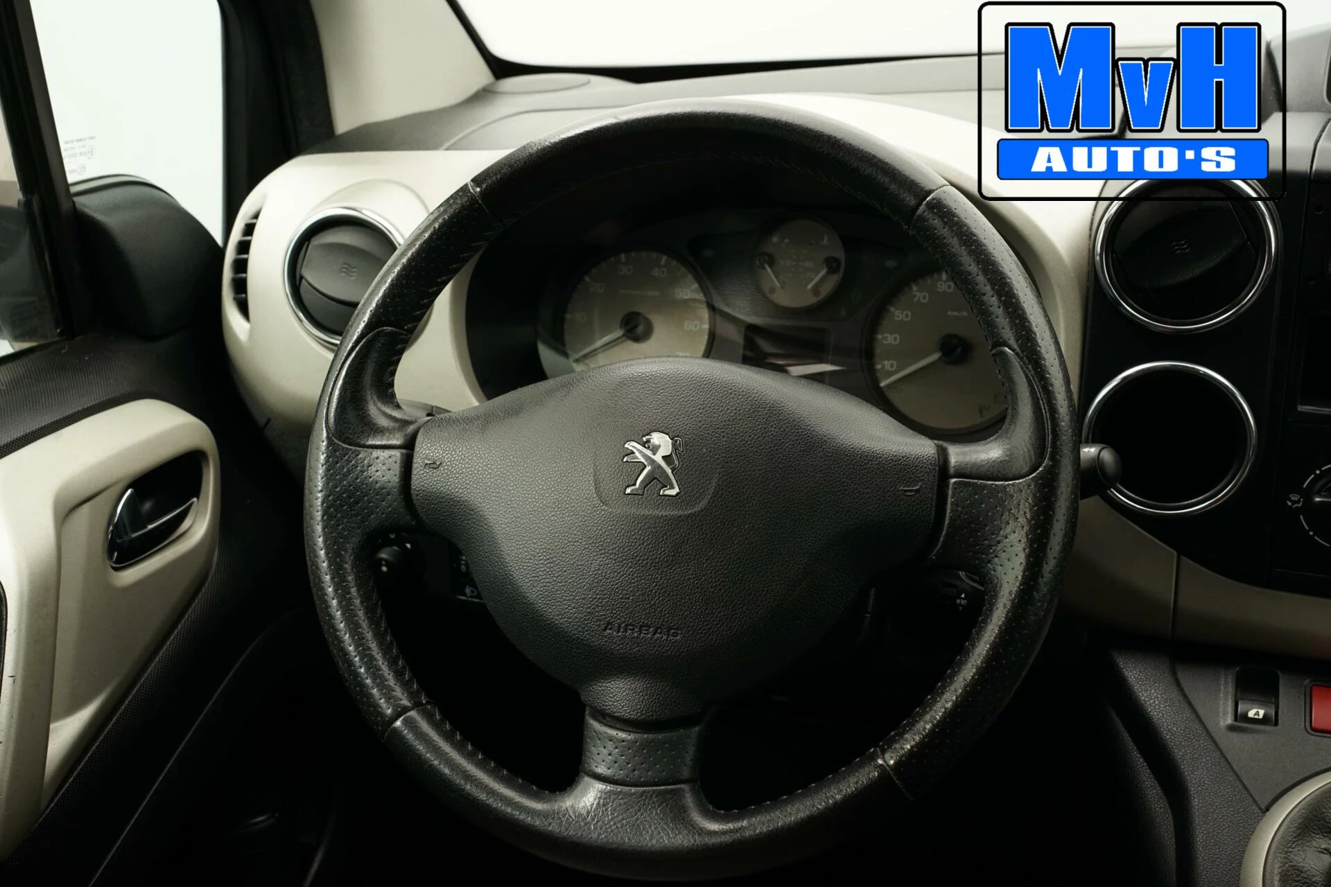 Hoofdafbeelding Peugeot Partner