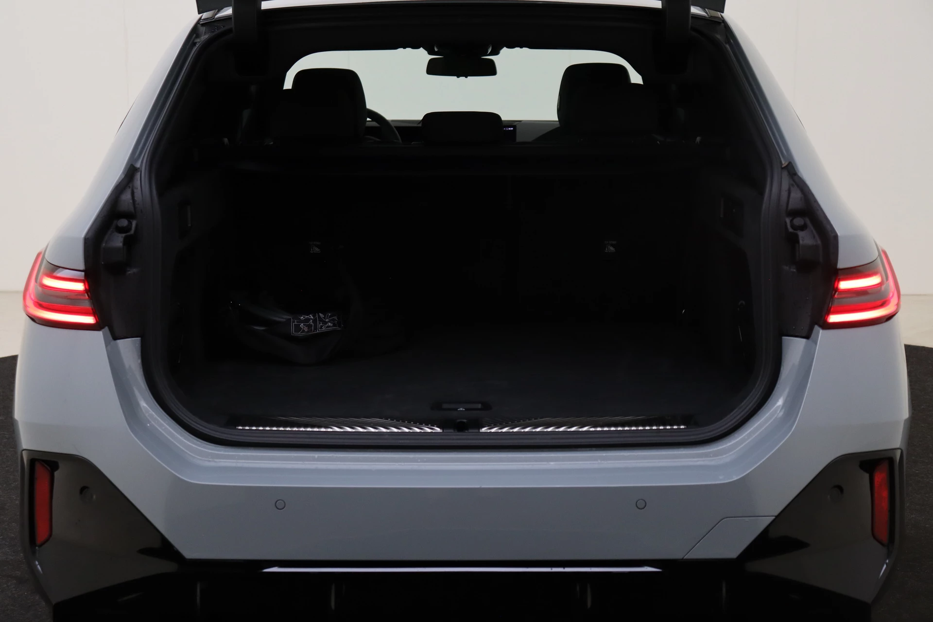 Hoofdafbeelding BMW i5