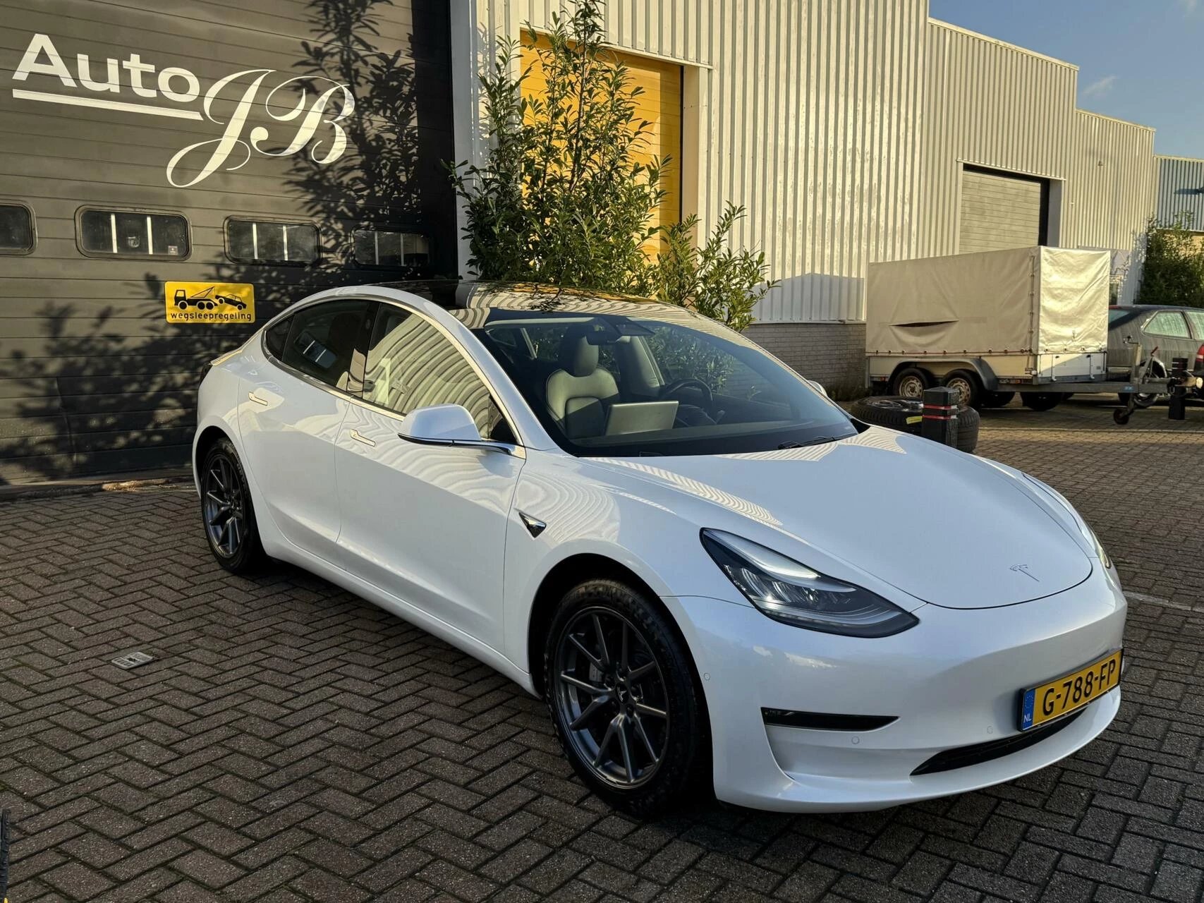 Hoofdafbeelding Tesla Model 3