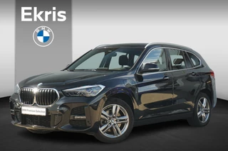 BMW X1 xDrive25e High Executive M Sportpakket 18'' / Head-Up Display / Stoel & Stuurverwarming / Driving Assistant / Parkeersensoren voor en achter