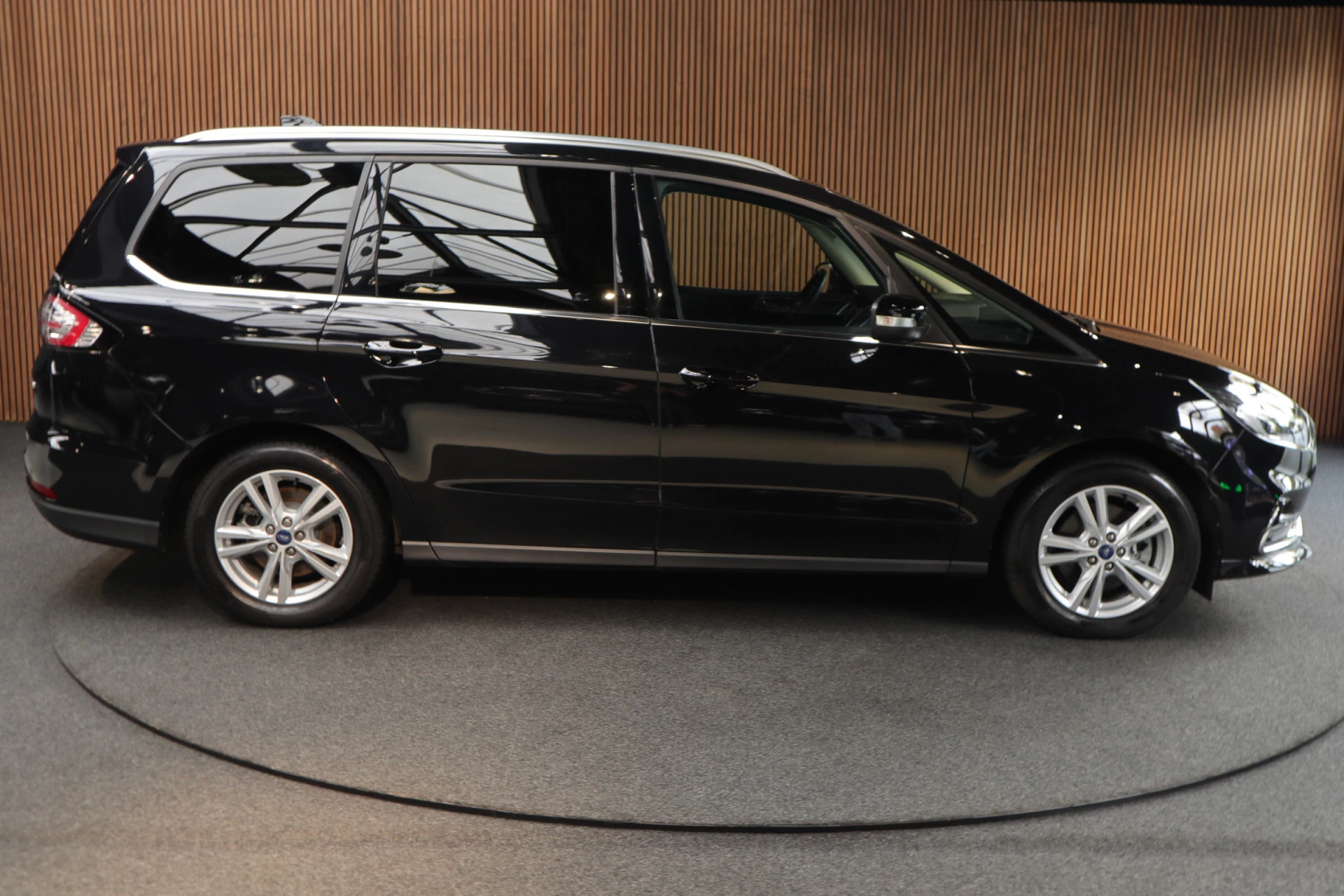 Hoofdafbeelding Ford Galaxy