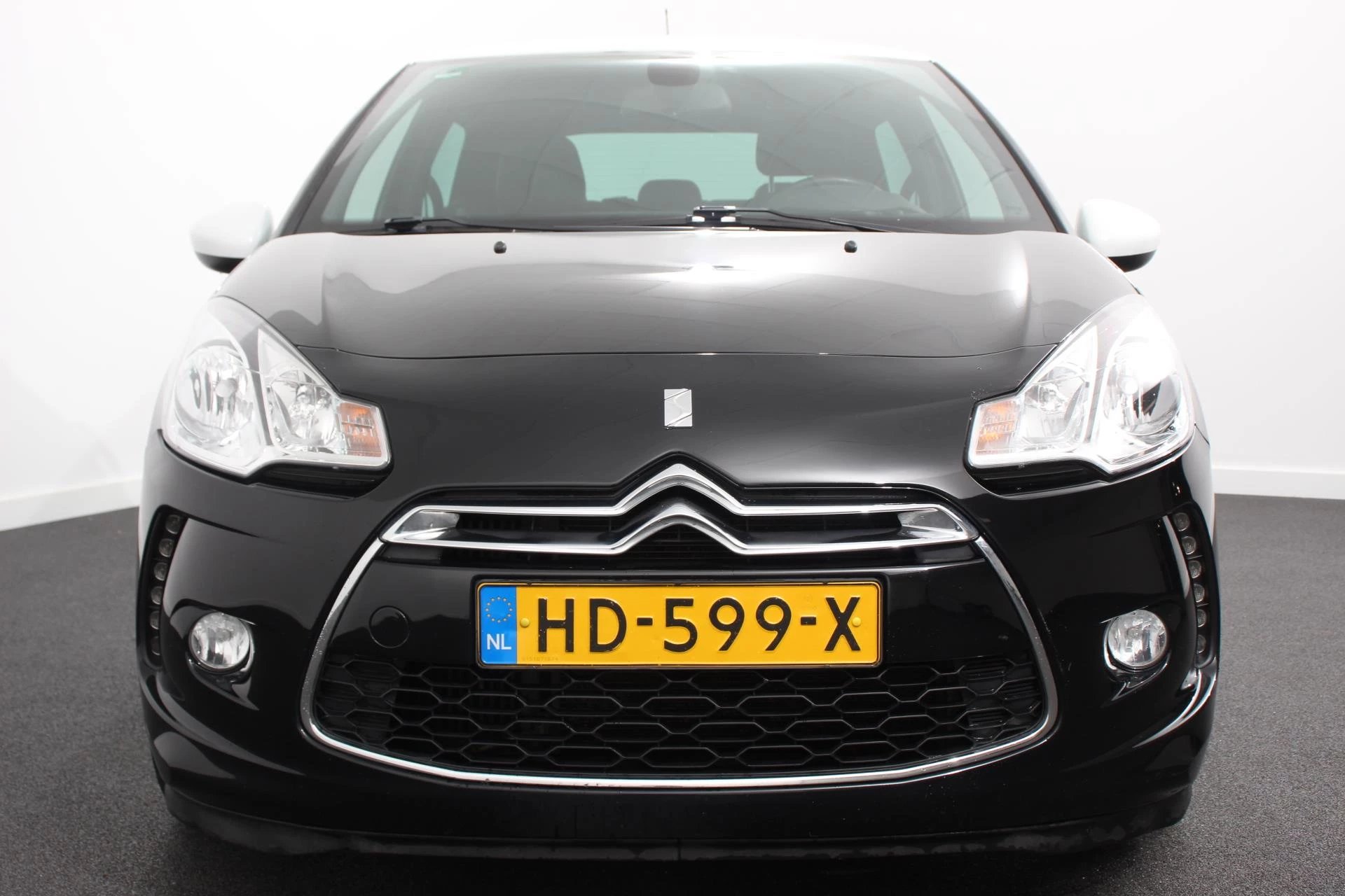 Hoofdafbeelding DS DS 3