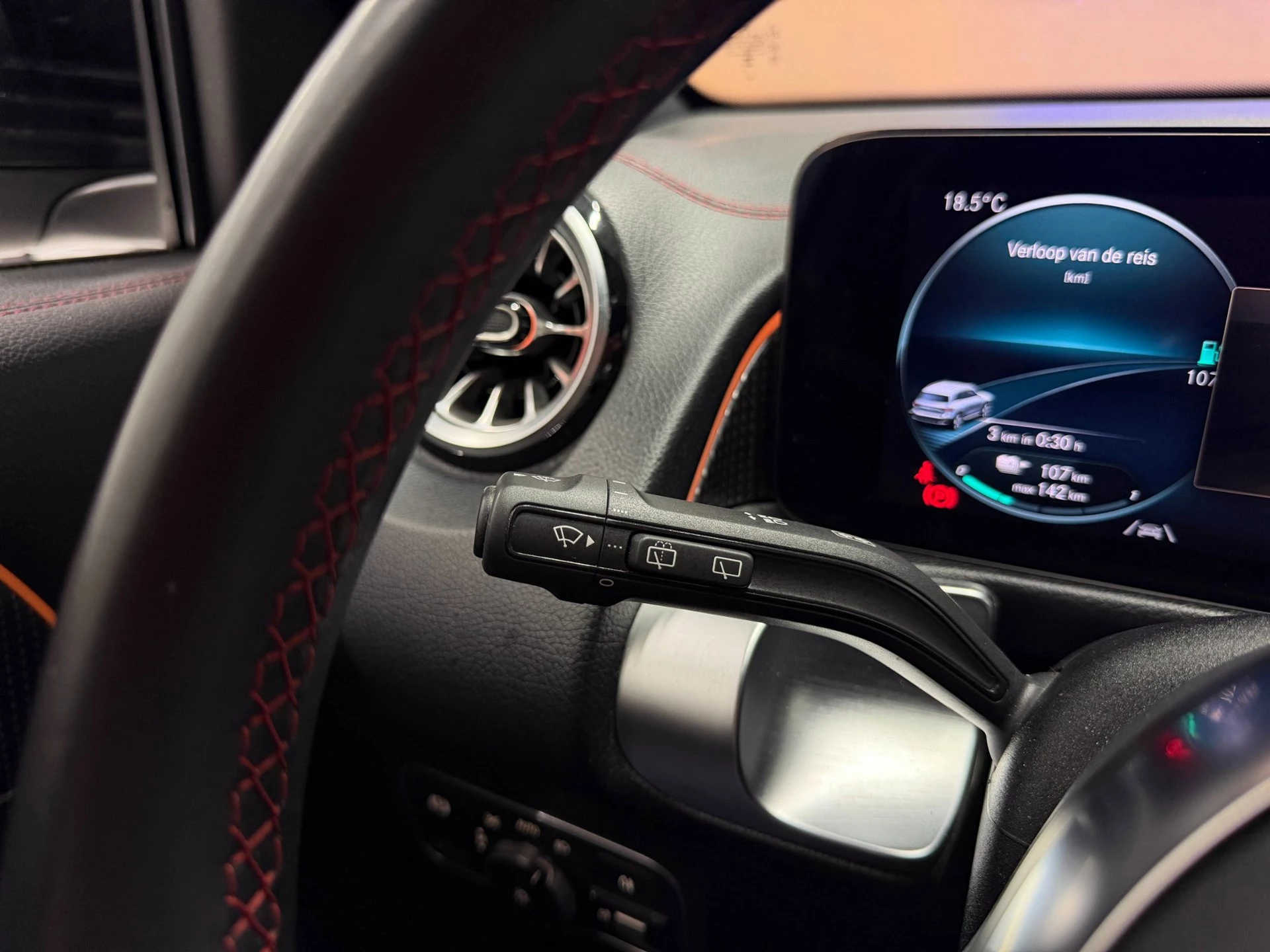 Hoofdafbeelding Mercedes-Benz EQB