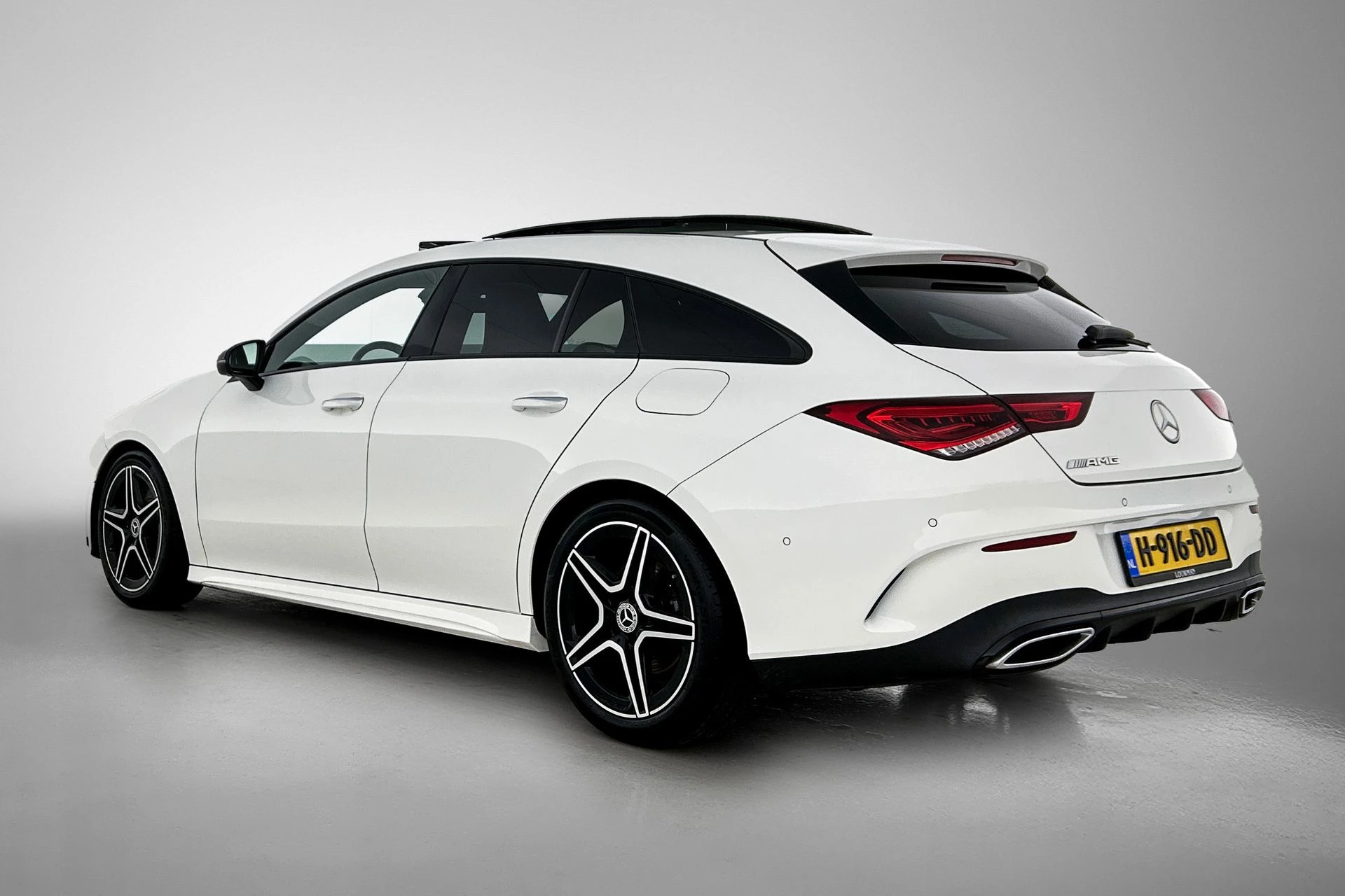 Hoofdafbeelding Mercedes-Benz CLA