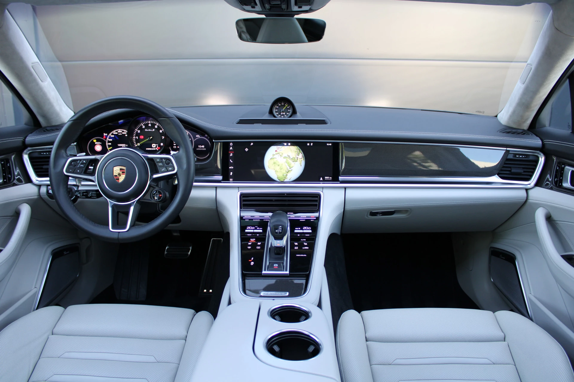 Hoofdafbeelding Porsche Panamera