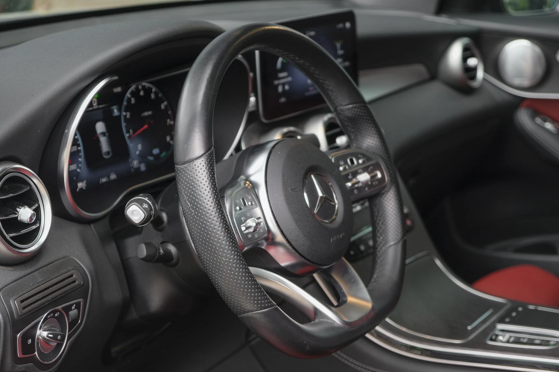 Hoofdafbeelding Mercedes-Benz GLC