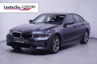 BMW 3-serie 320i Sport Line Led koplampen Apple Carplay Leder Memory Stoelverwarming 1e Eigenaar NAP