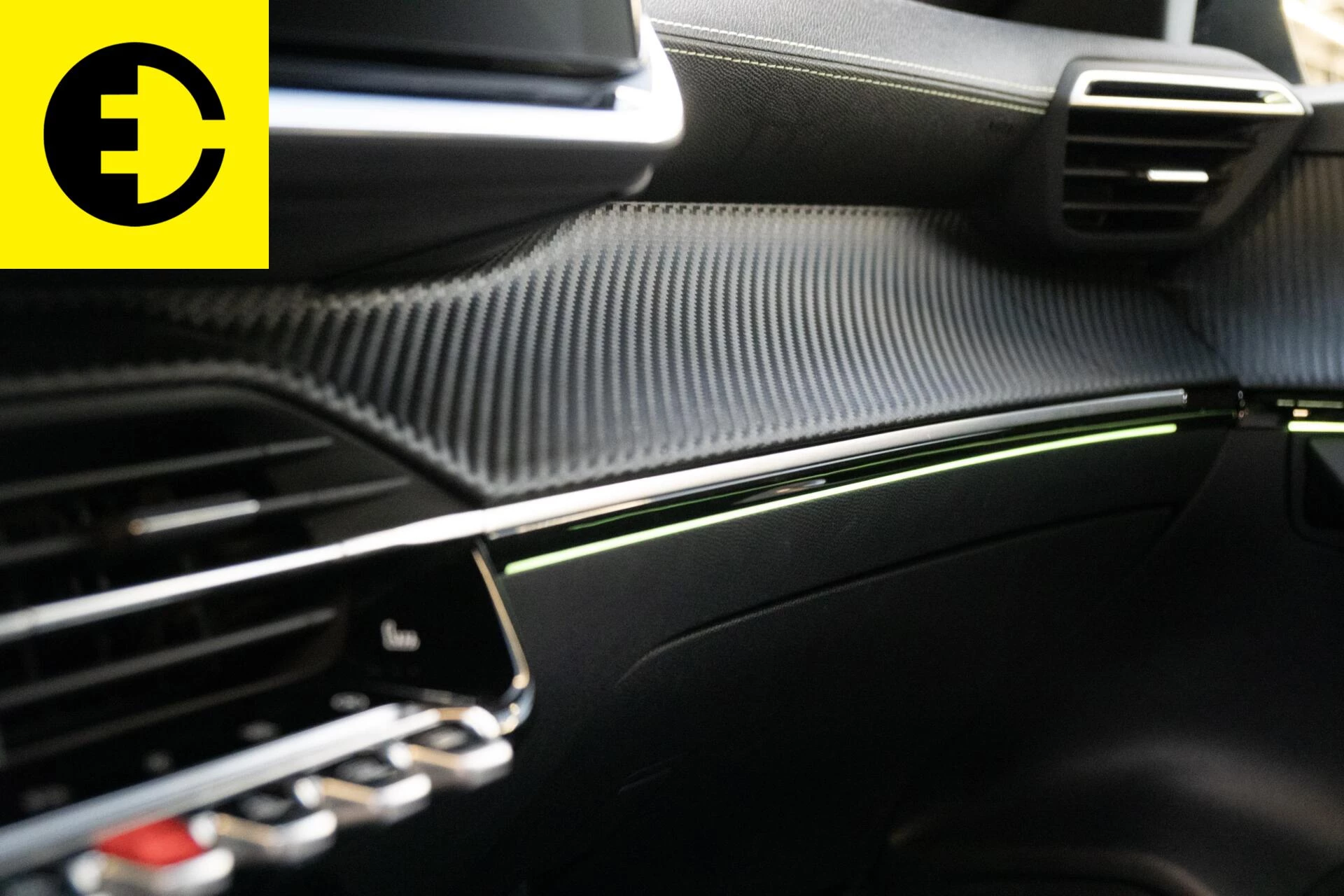 Hoofdafbeelding Peugeot e-208