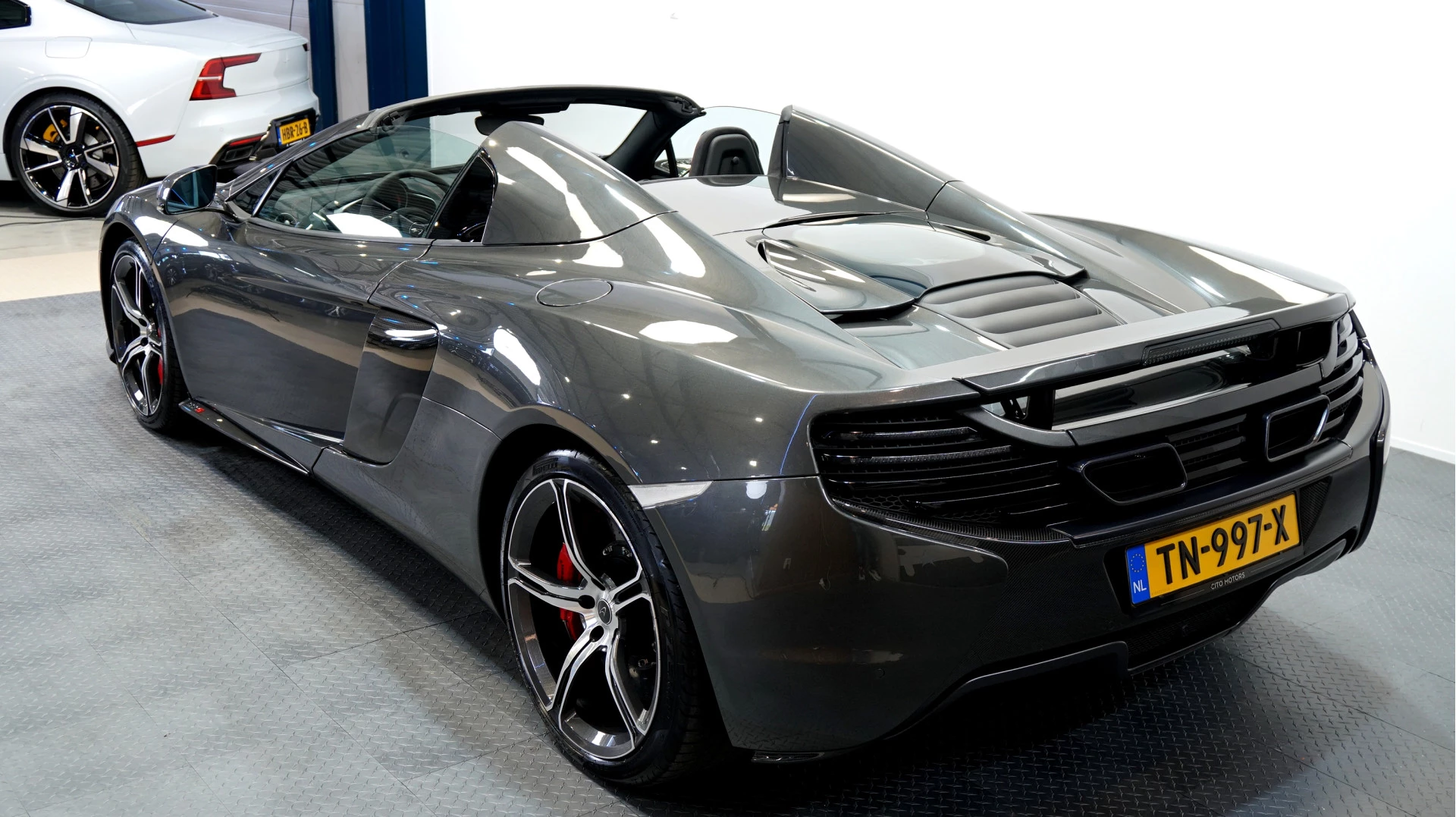 Hoofdafbeelding McLaren 650S