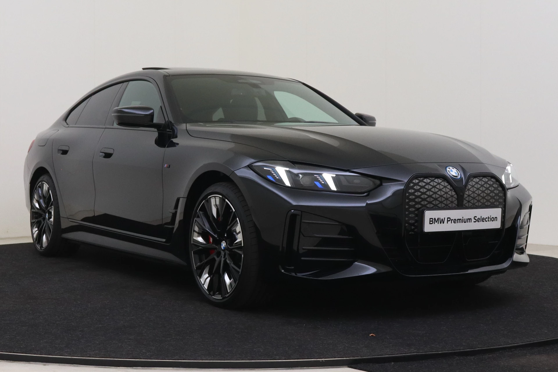 Hoofdafbeelding BMW i4