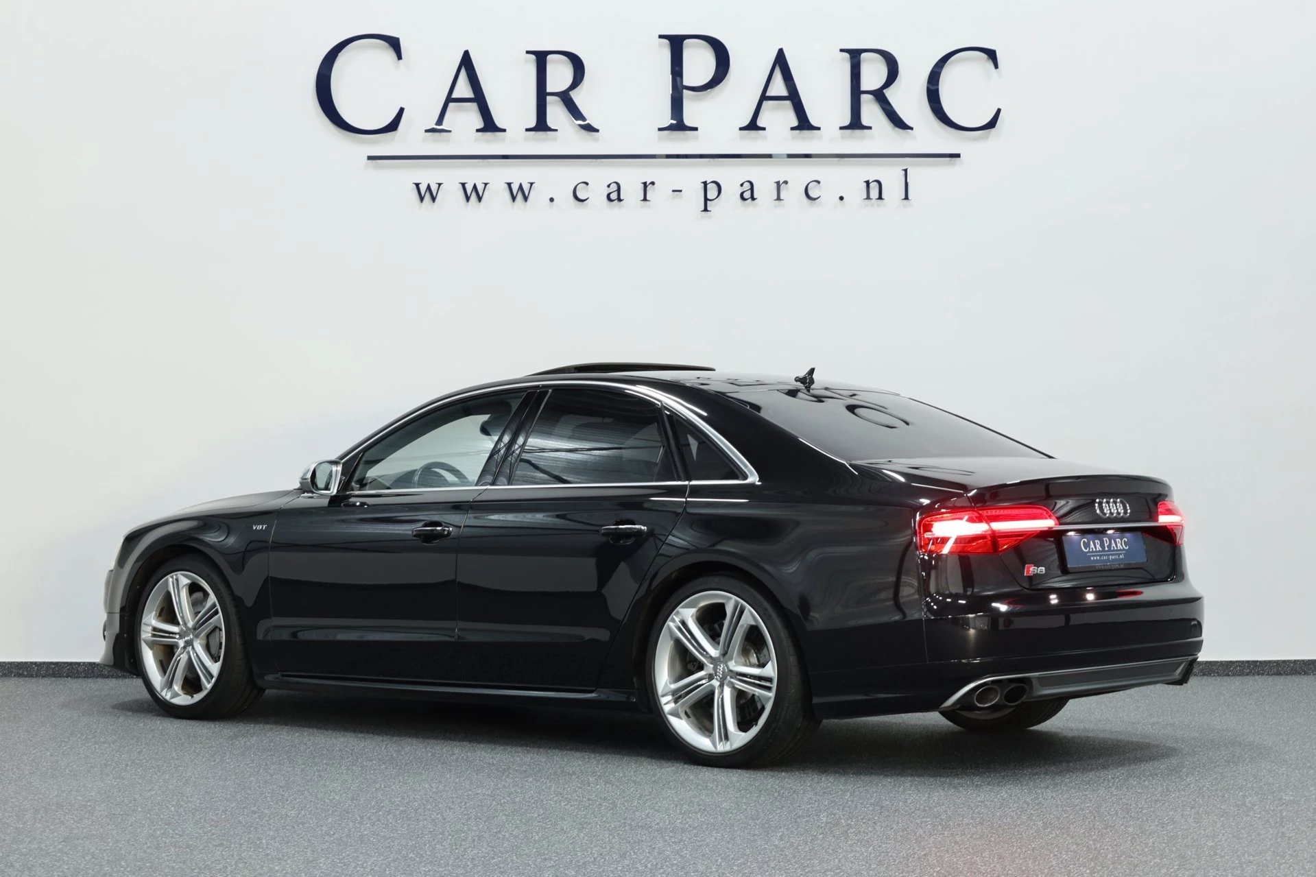 Hoofdafbeelding Audi S8