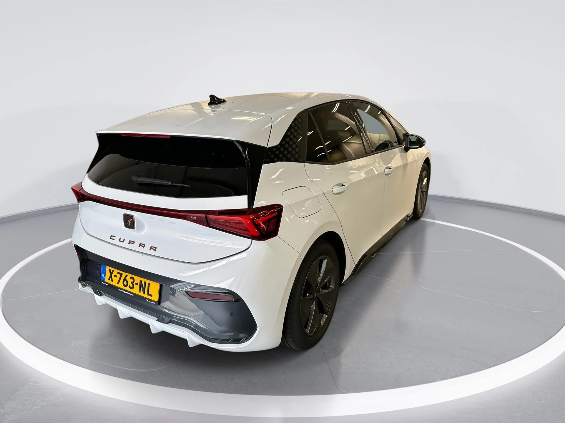 Hoofdafbeelding CUPRA Born