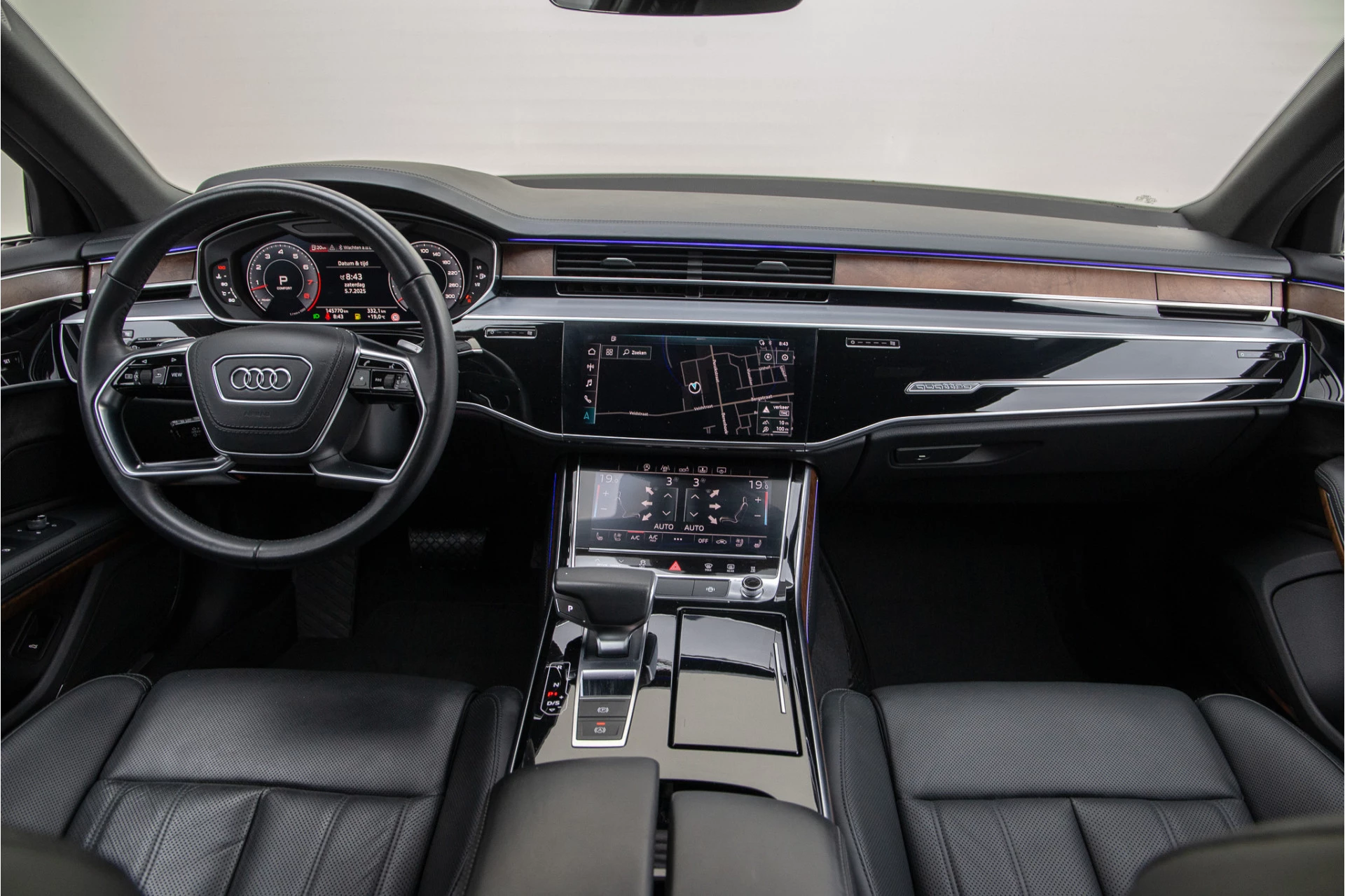 Hoofdafbeelding Audi A8