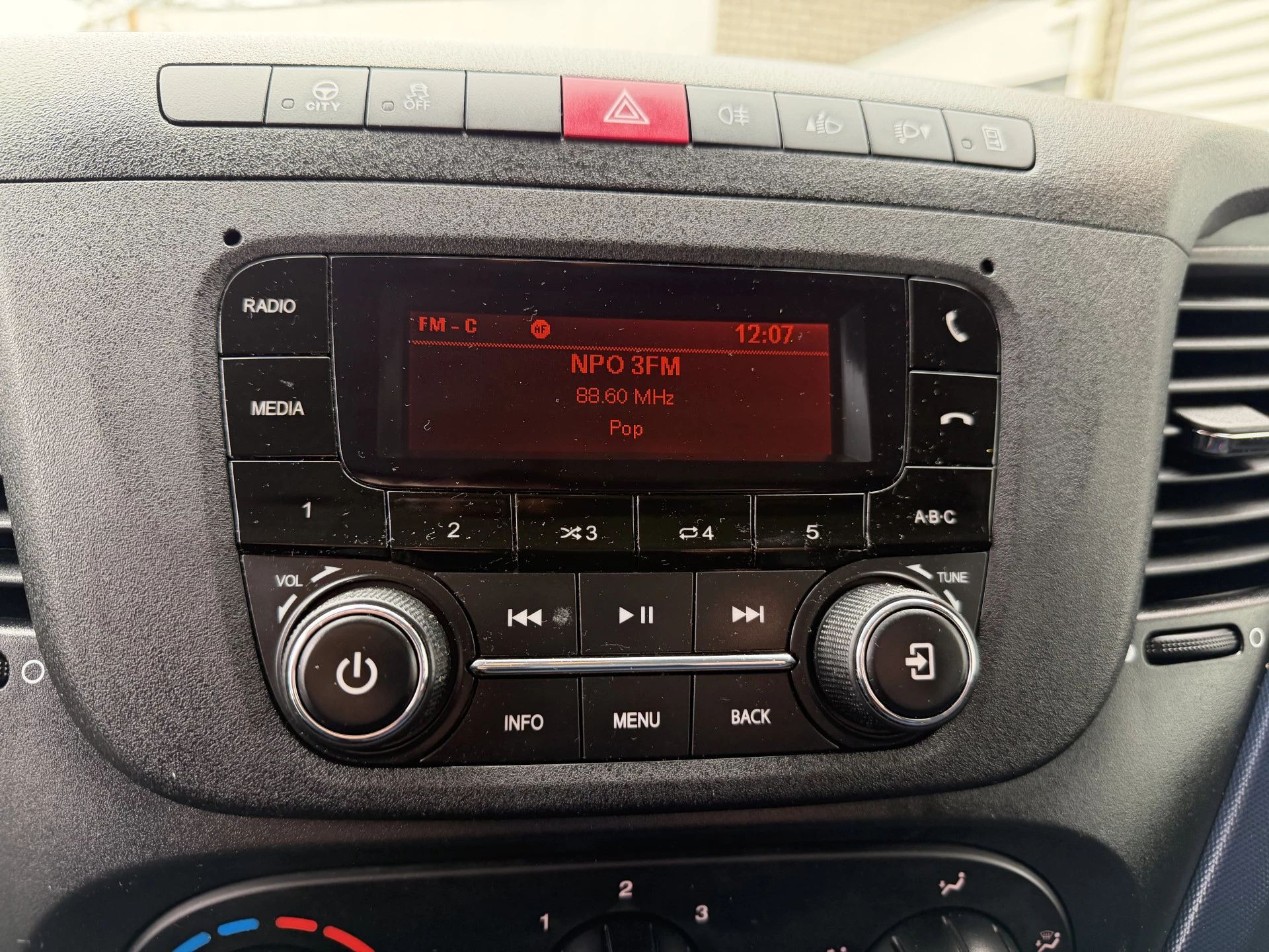 Hoofdafbeelding Iveco 40C18