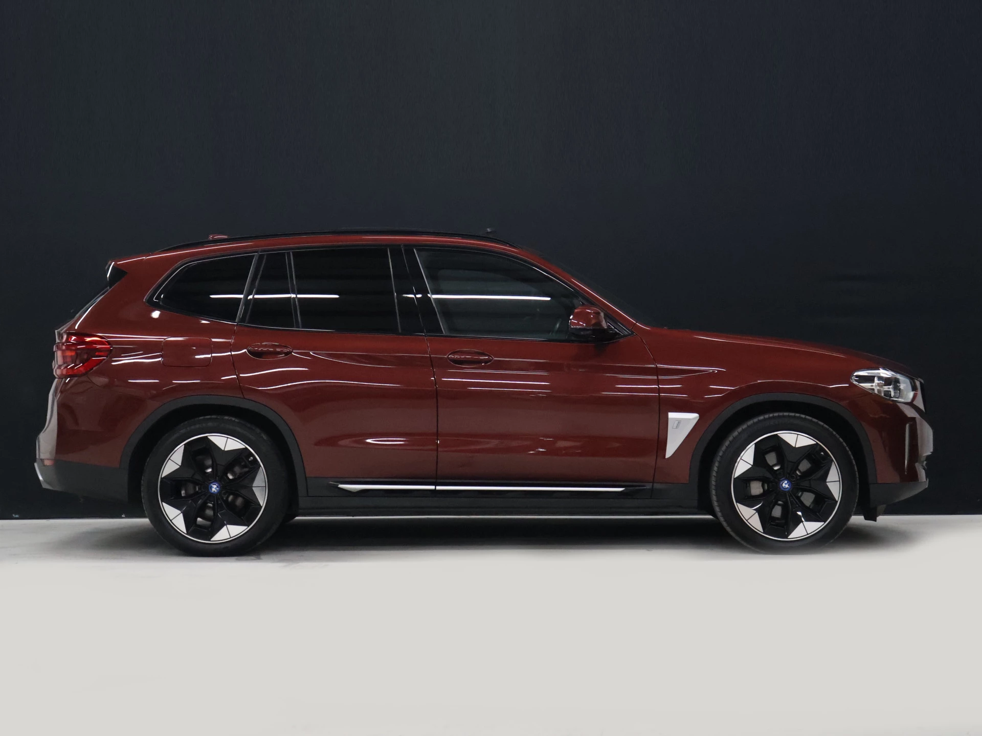 Hoofdafbeelding BMW iX3