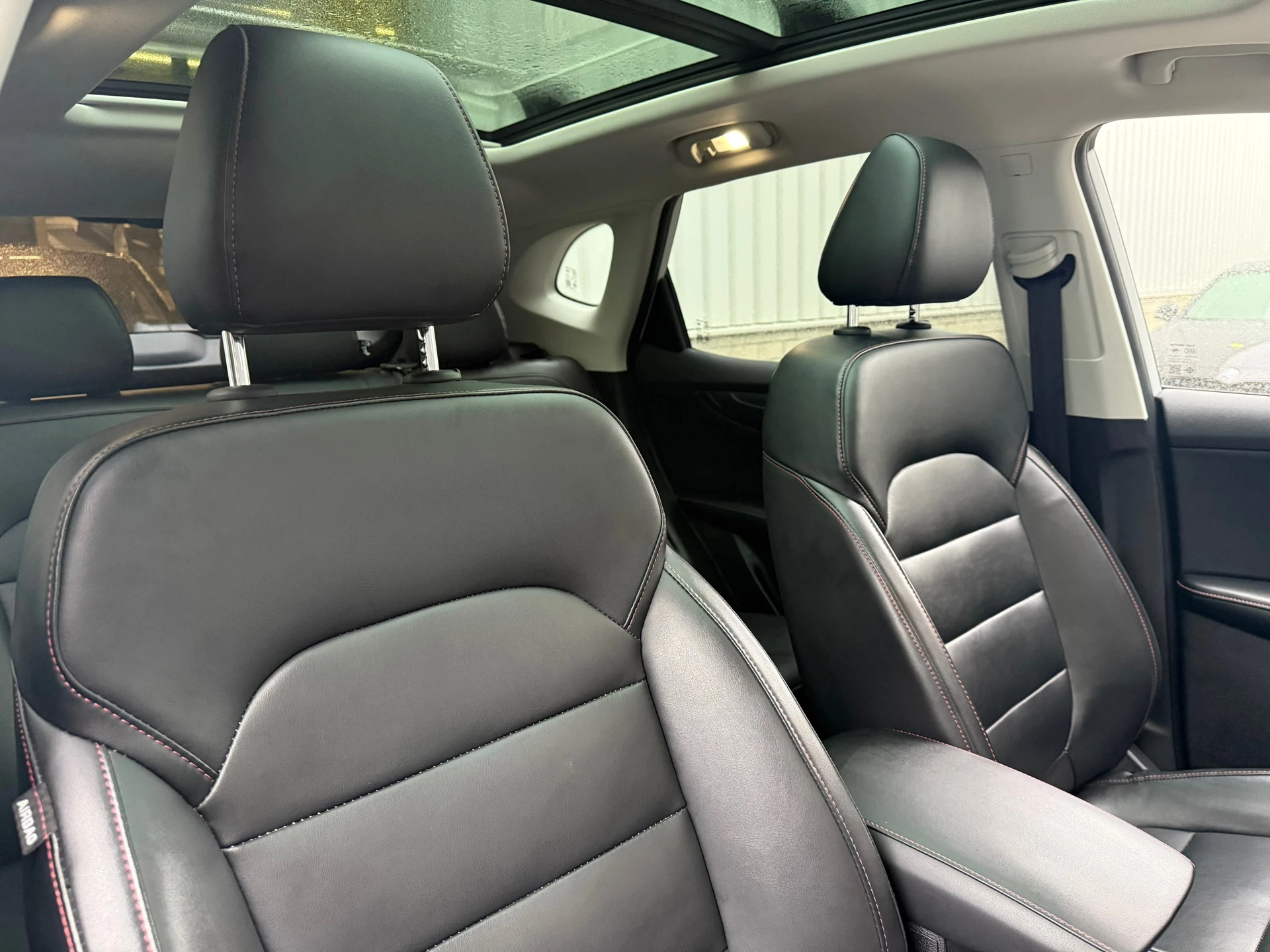 Hoofdafbeelding MG HS