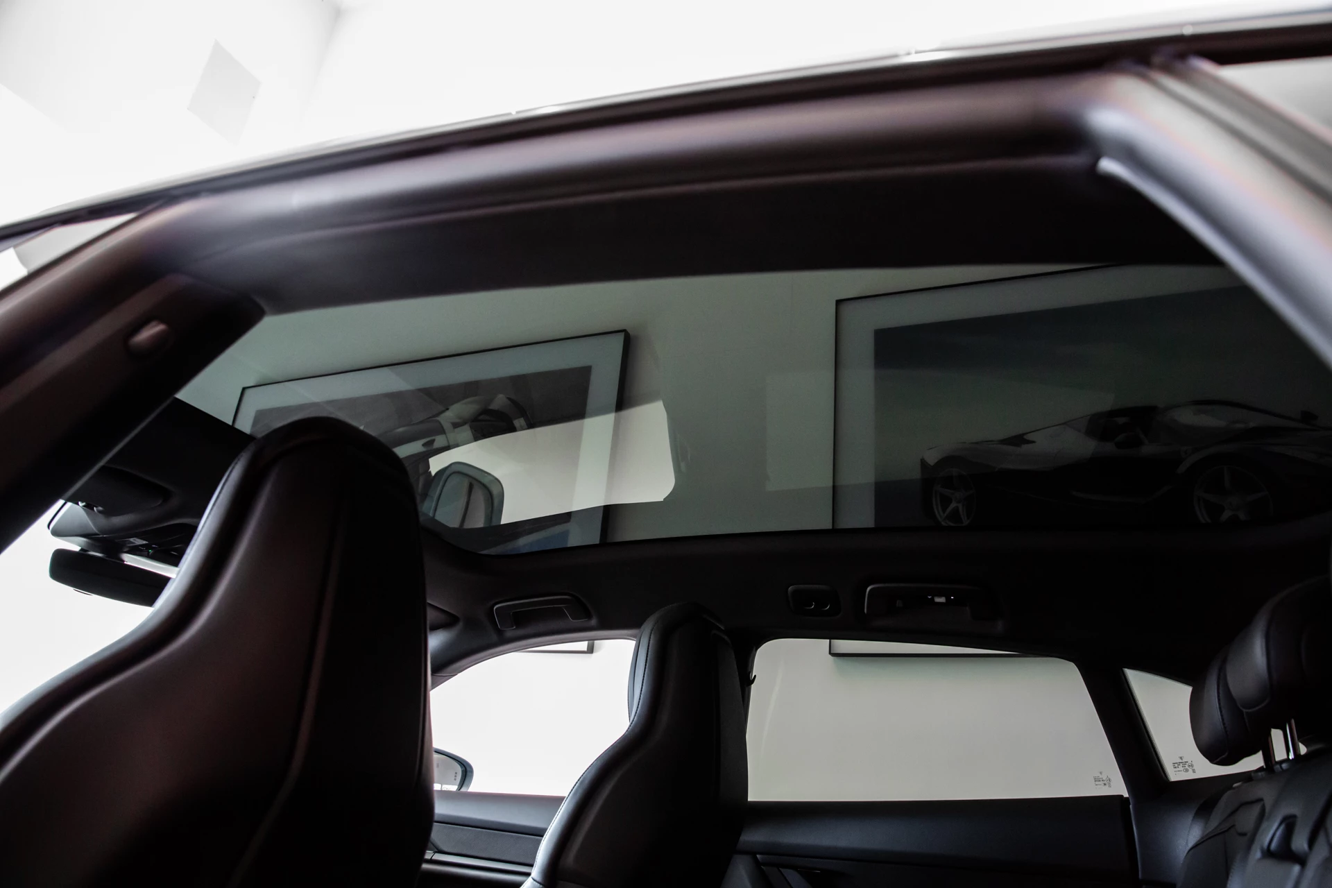 Hoofdafbeelding Porsche Taycan