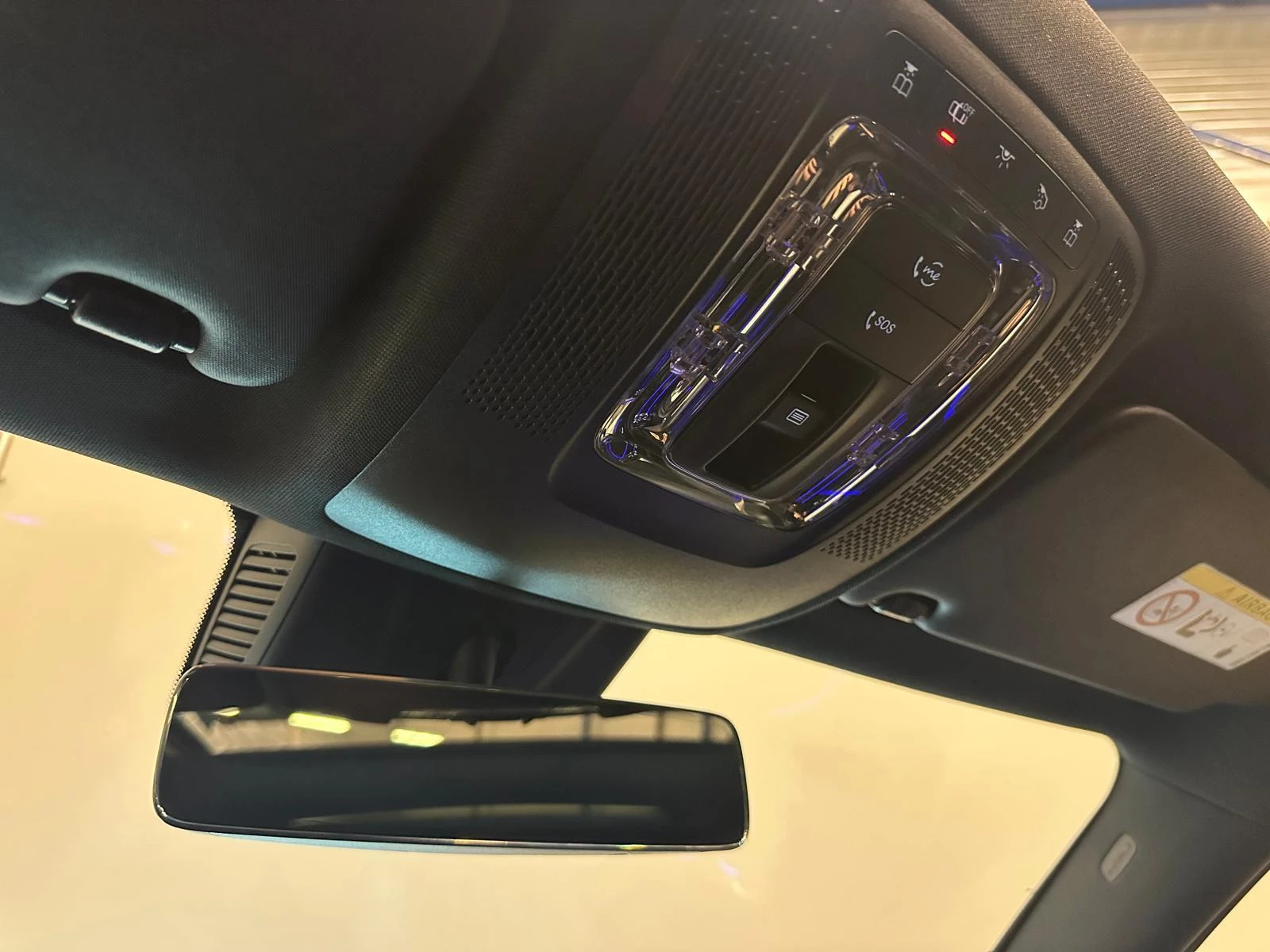 Hoofdafbeelding Mercedes-Benz EQA