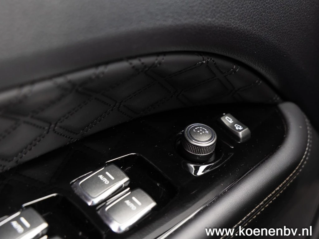 Hoofdafbeelding SsangYong Rexton