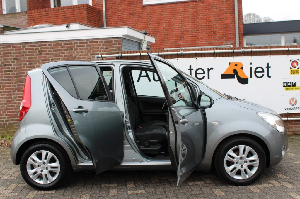 Hoofdafbeelding Opel Agila