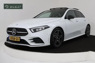 Mercedes-Benz A-klasse 180 Business Solution AMG Automaat (PANORAMADAK, SFEERVERLICHTING, CAMERA, NAVI, NL-AUTO, GOED ONDERHOUDEN)