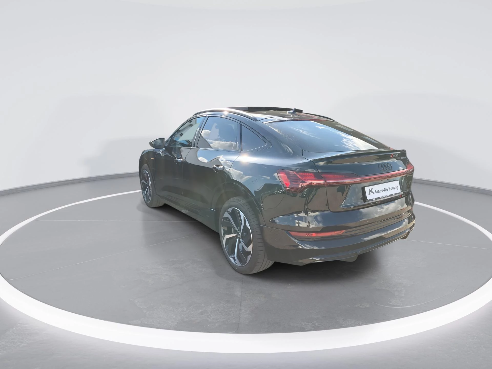 Hoofdafbeelding Audi e-tron