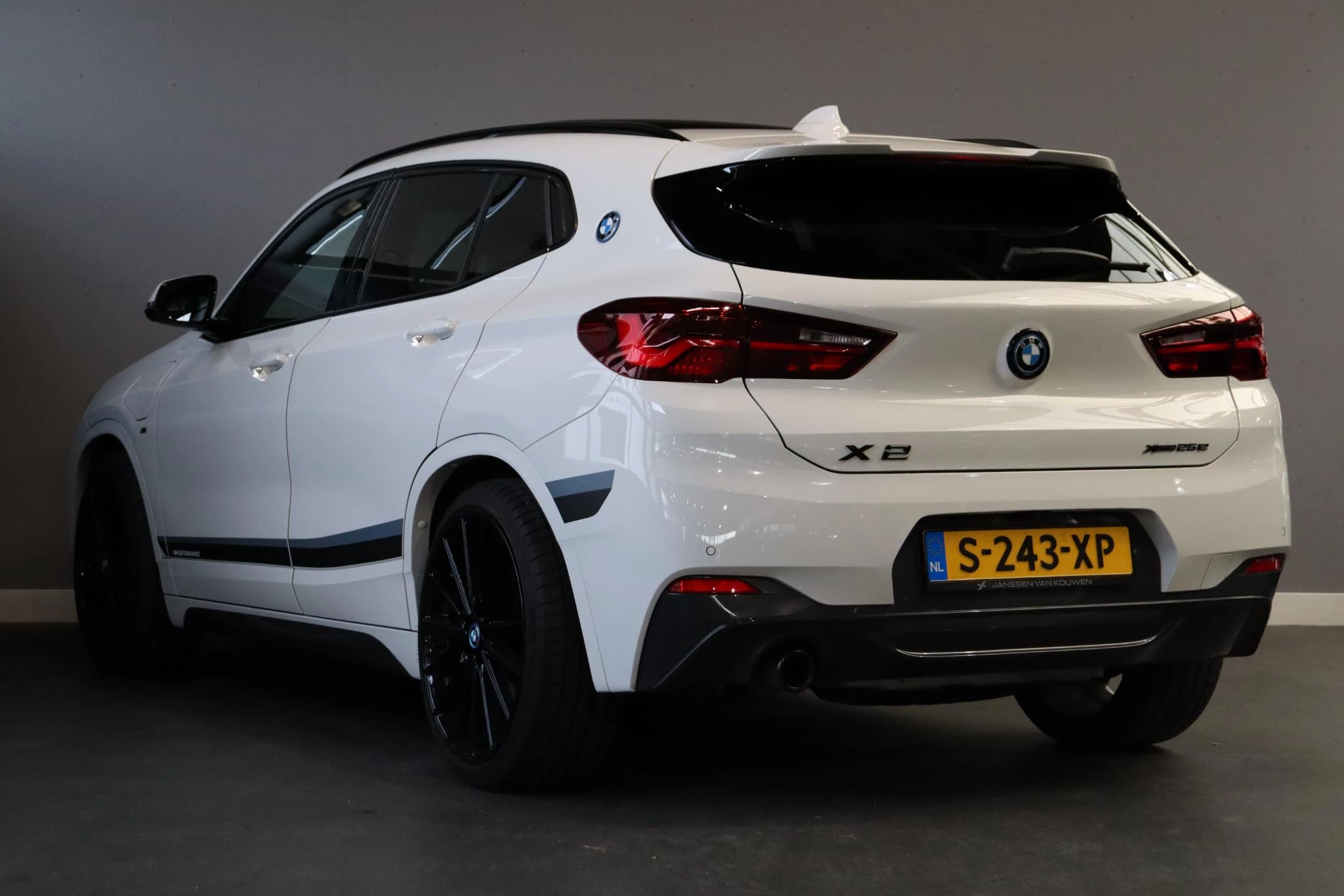 Hoofdafbeelding BMW X2