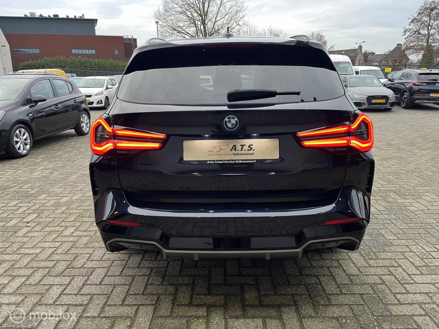 Hoofdafbeelding BMW iX3