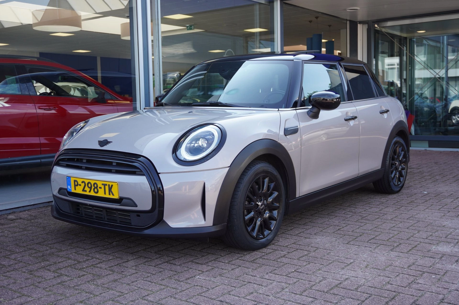 Hoofdafbeelding MINI 5-deurs