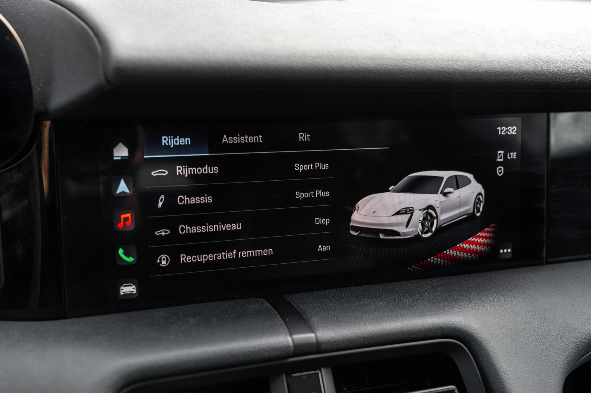 Hoofdafbeelding Porsche Taycan