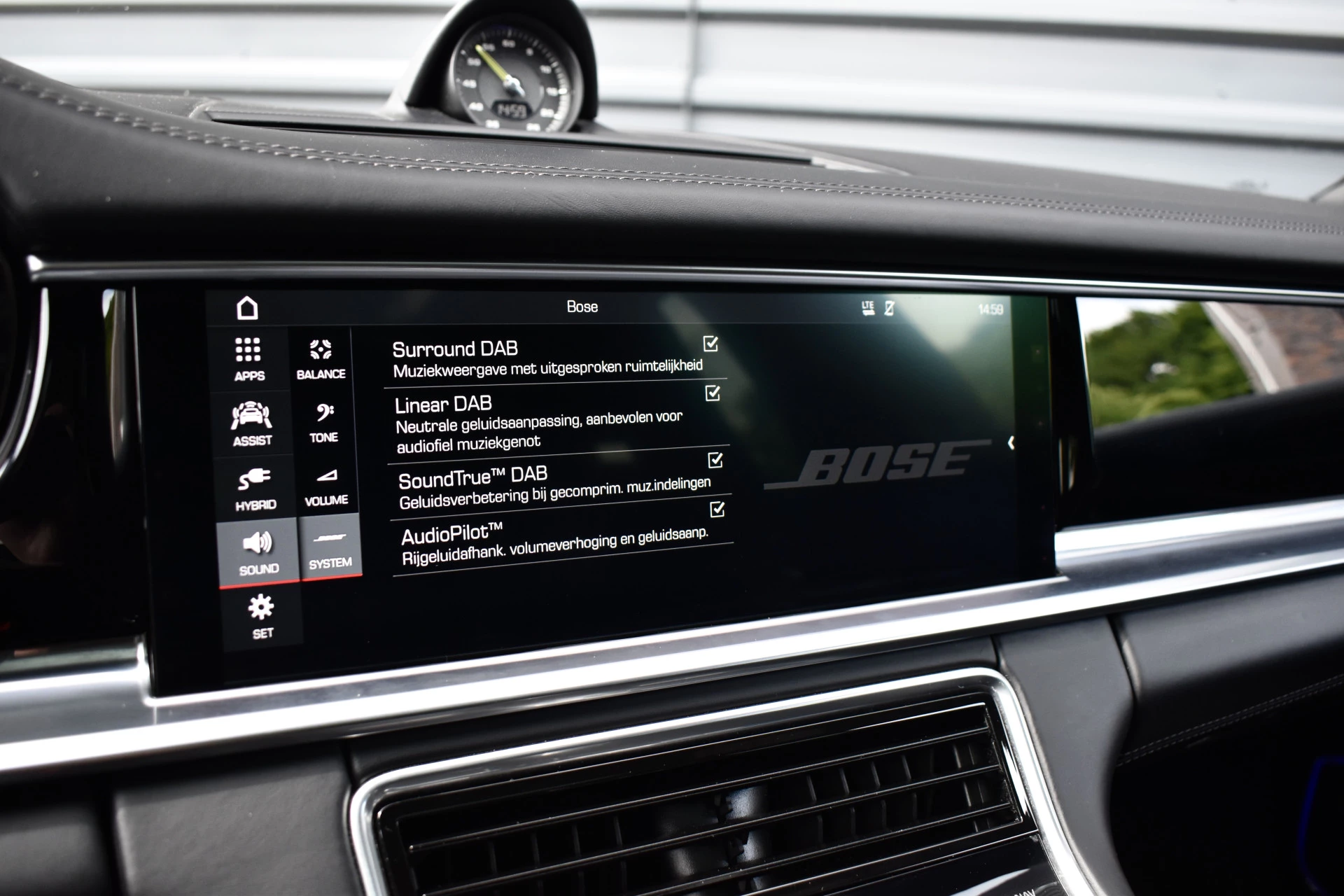 Hoofdafbeelding Porsche Panamera