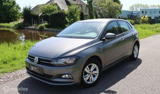 Volkswagen Polo 1.0 TSI DSG / Comfortline / Navi / Carplay