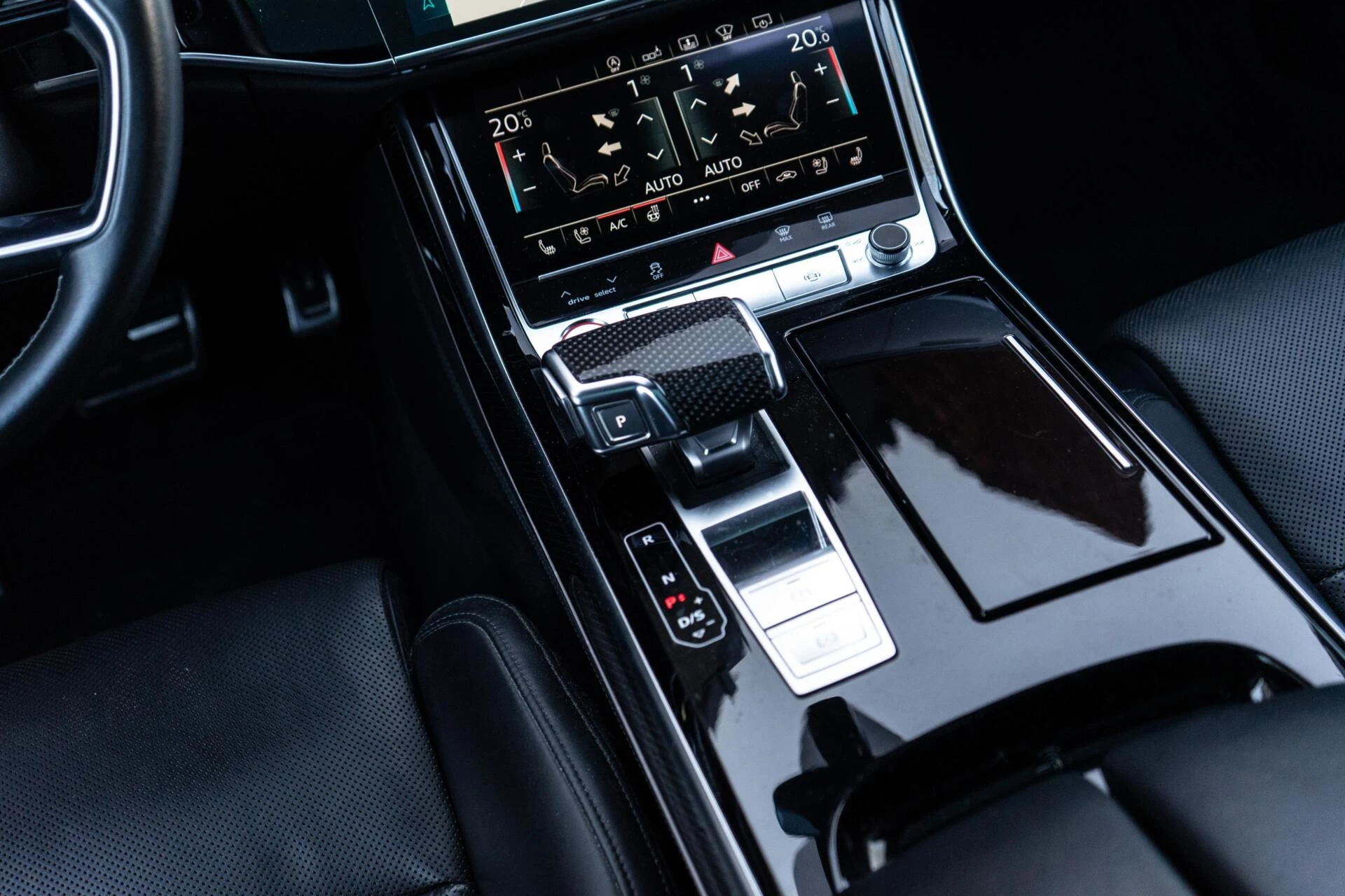 Hoofdafbeelding Audi S8
