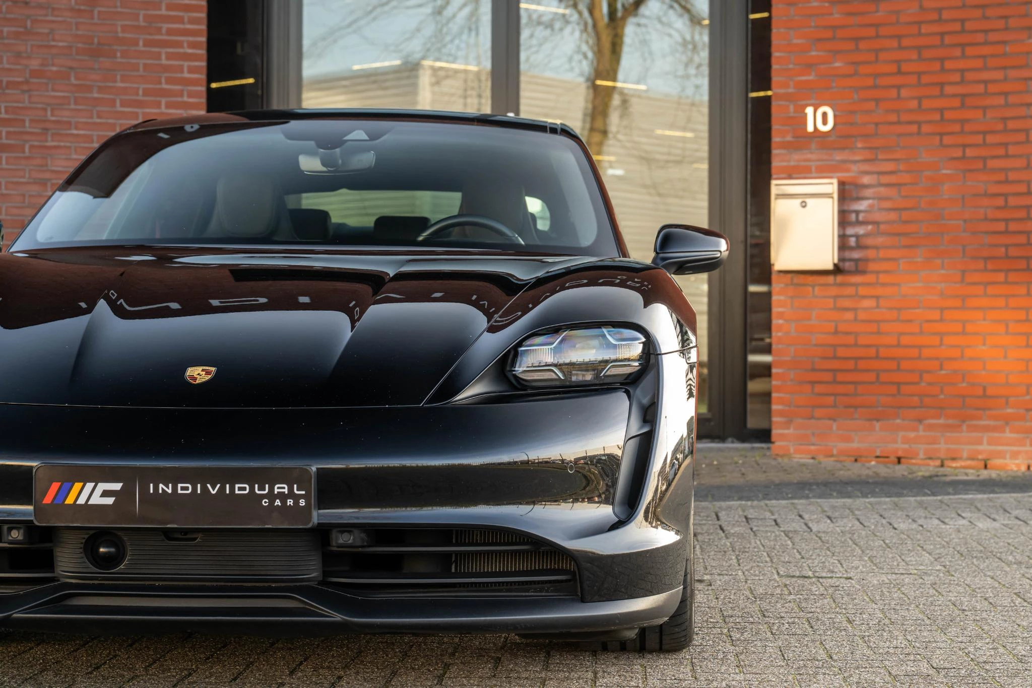 Hoofdafbeelding Porsche Taycan