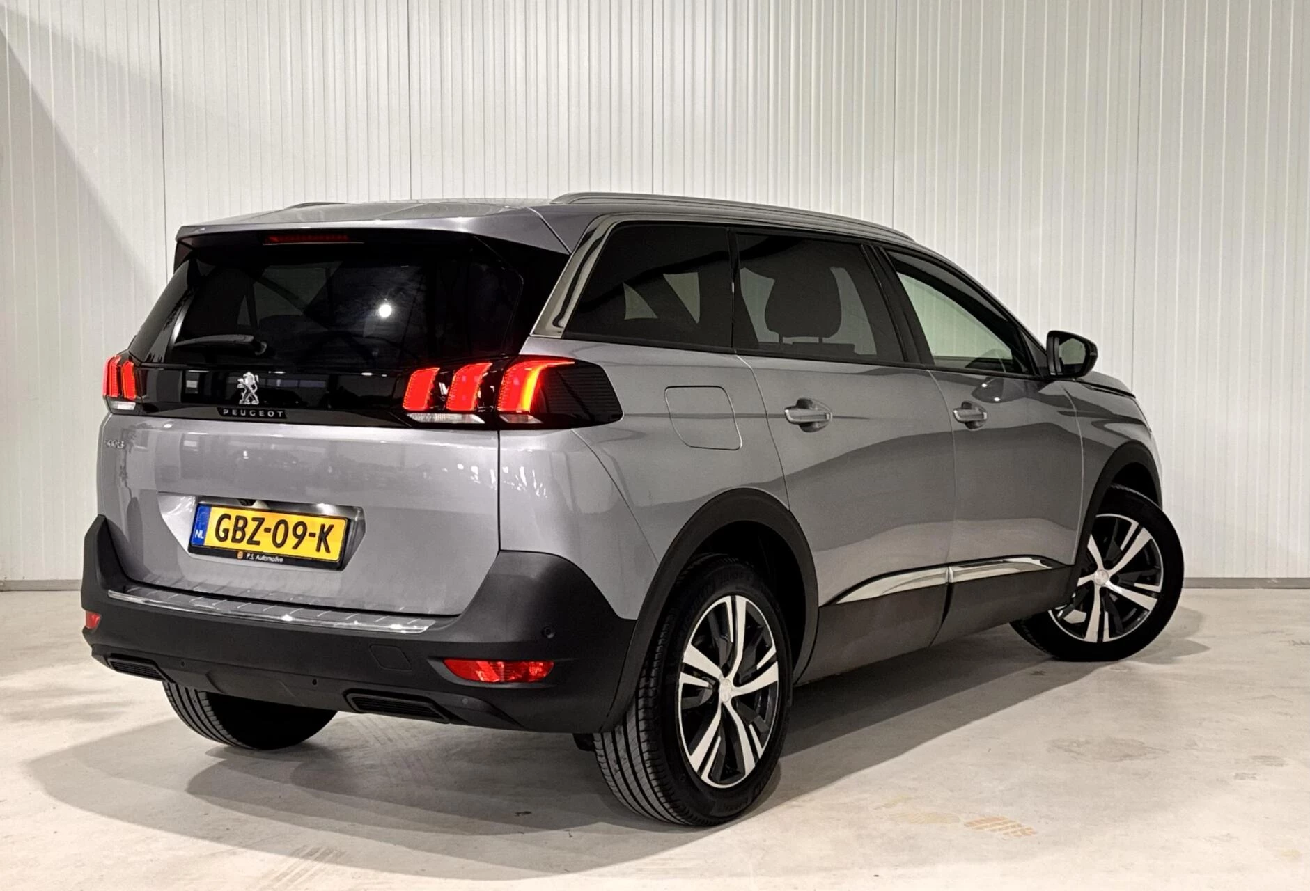 Hoofdafbeelding Peugeot 5008