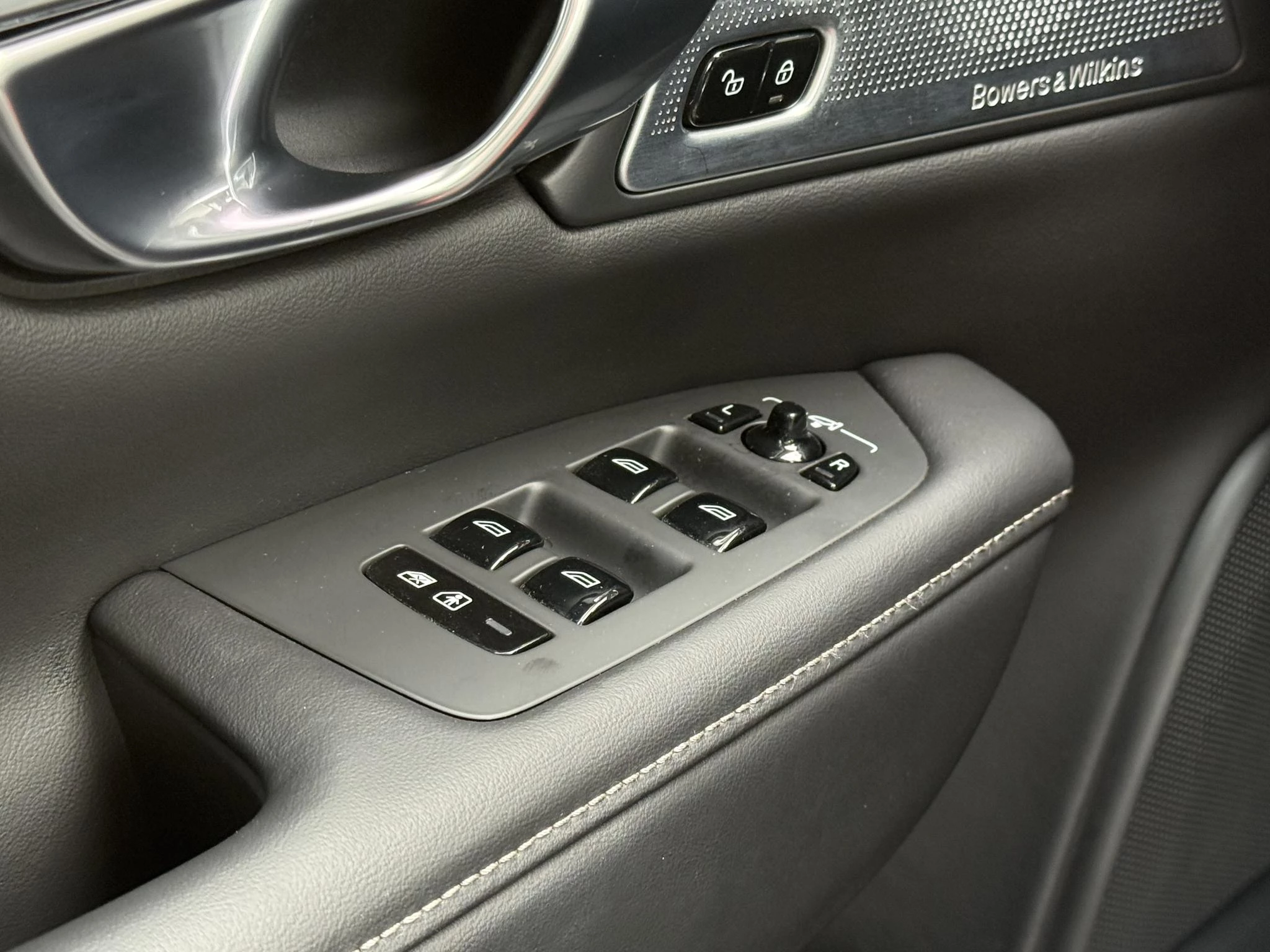 Hoofdafbeelding Volvo V90