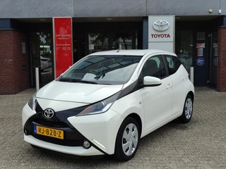 Toyota Aygo 1.0 VVT-i X-PLAY CAMERA AIRCO BLUETOOTH EL-RAMEN/SPIEGELS NL-AUTO LAGE KM-STAND!