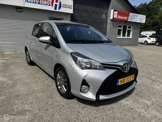 Toyota Yaris 1.0 VVT-i 5-DRS Aspiration Facelift!!
