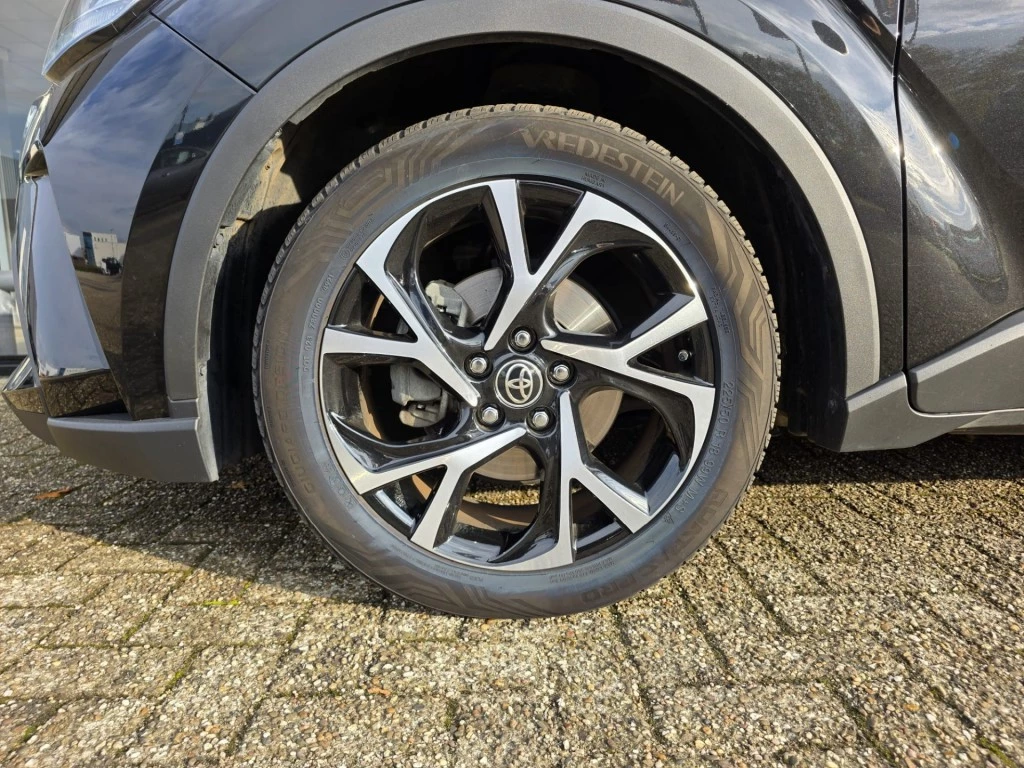 Hoofdafbeelding Toyota C-HR