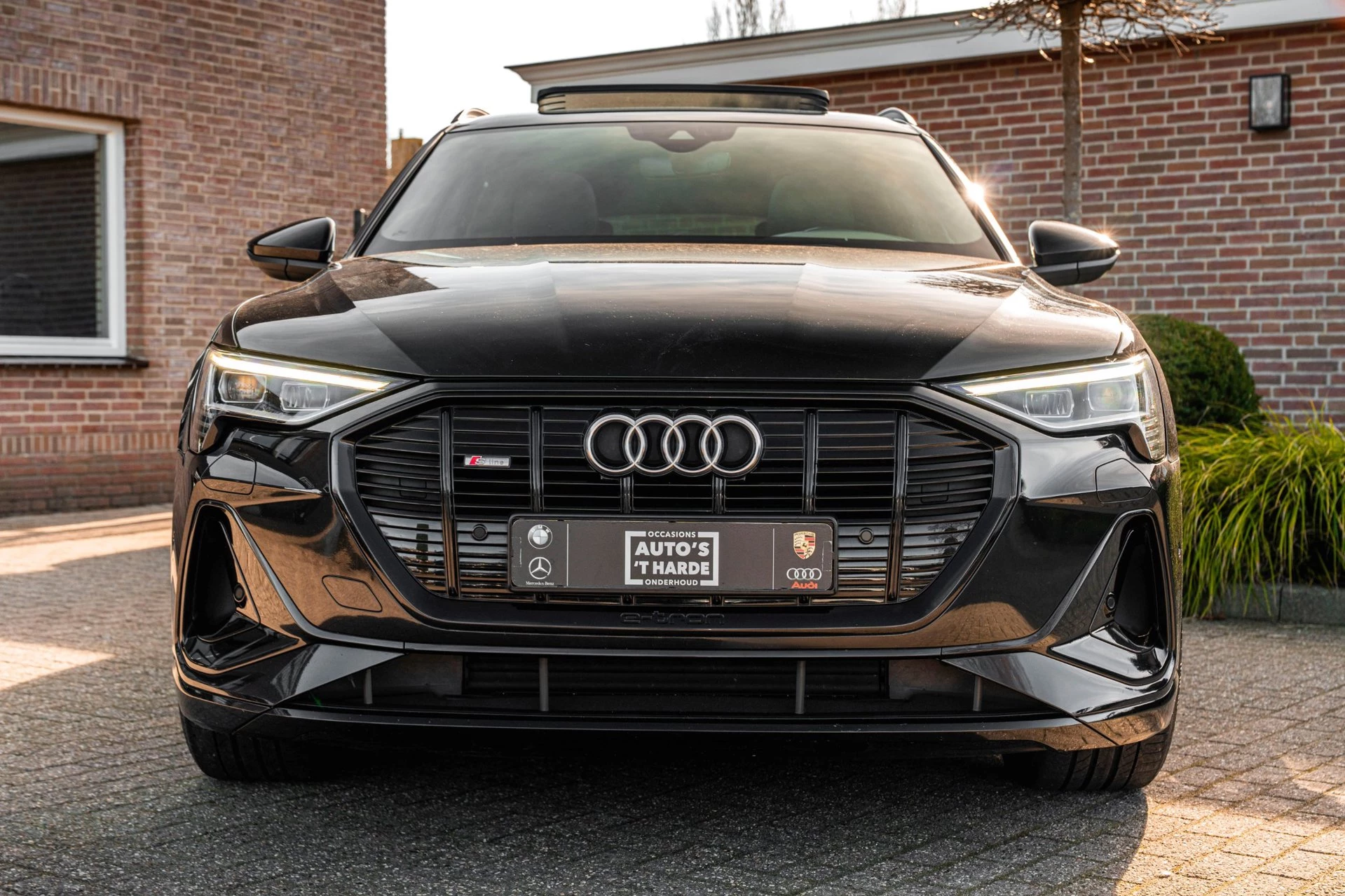 Hoofdafbeelding Audi e-tron