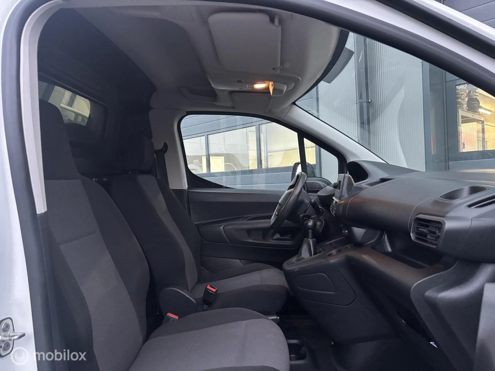 Hoofdafbeelding Peugeot Partner